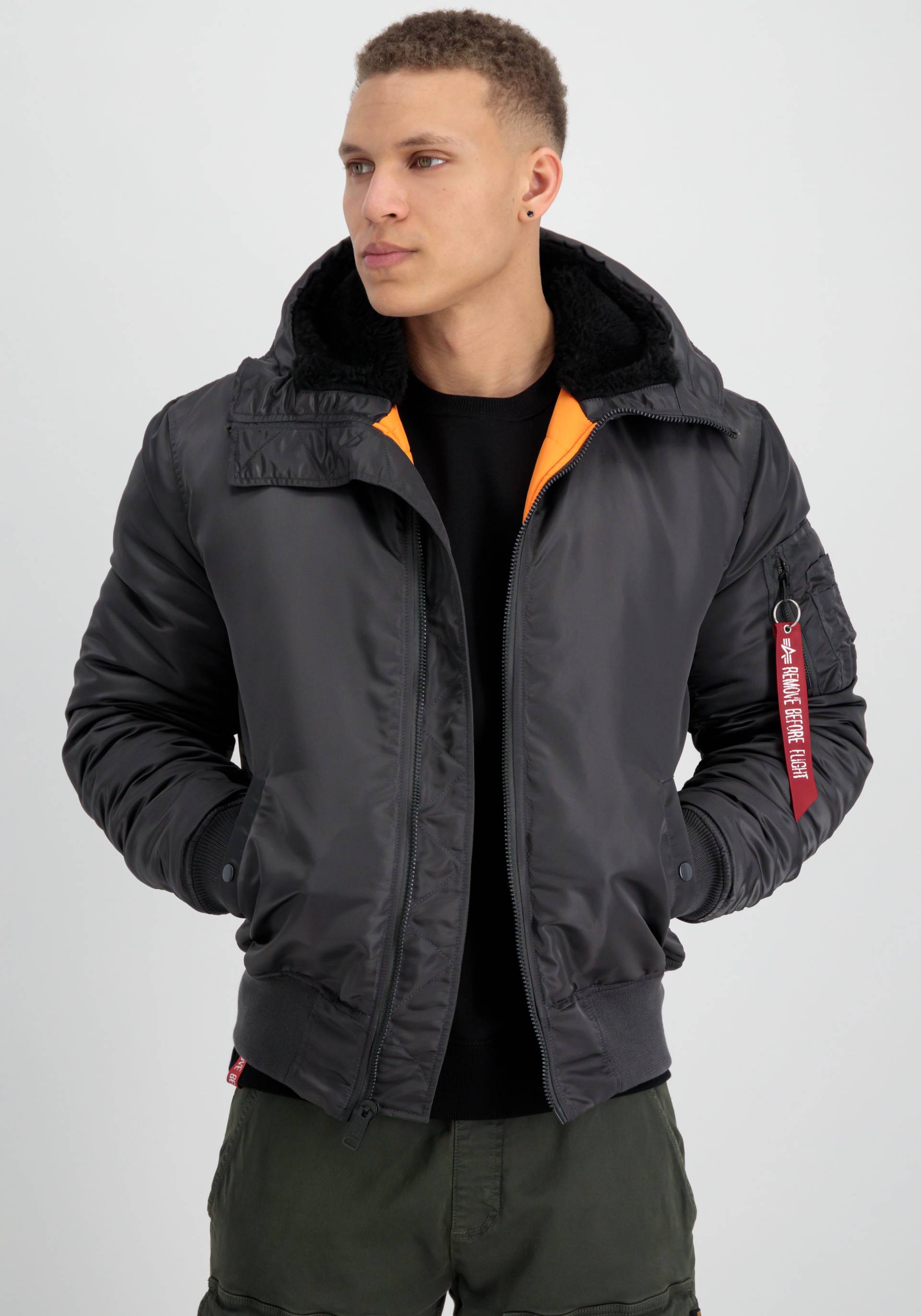 Alpha Industries Bomberjacke »MA-1 HOODED«, mit Kapuze von Alpha Industries