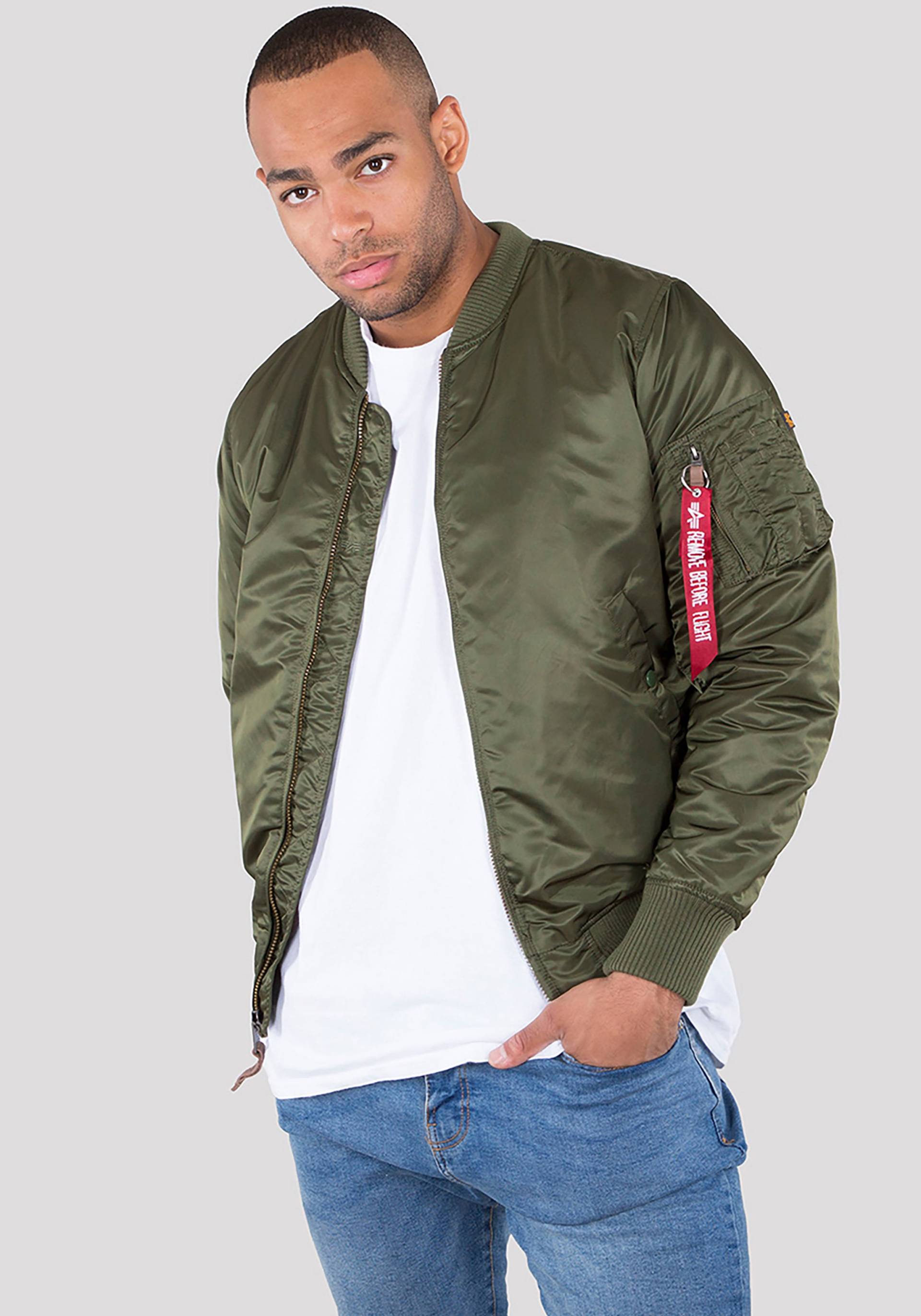 Alpha Industries Bomberjacke »MA-1 VF59 LONG«, ohne Kapuze, gefüttert Alpha Industries Bomberjacke »MA-1 VF59 LONG«, ohne Kapuze, gefüttert von Alpha Industries