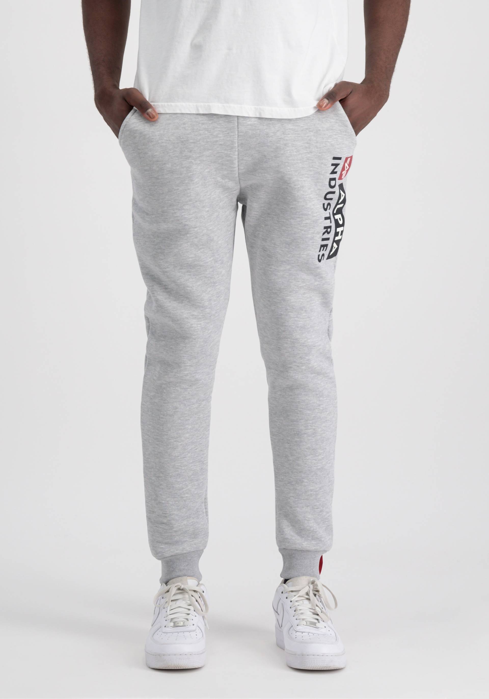 Alpha Industries Jogginghose »Alpha Industries Men - Jogger Alpha Block-Logo Jogger« von Alpha Industries