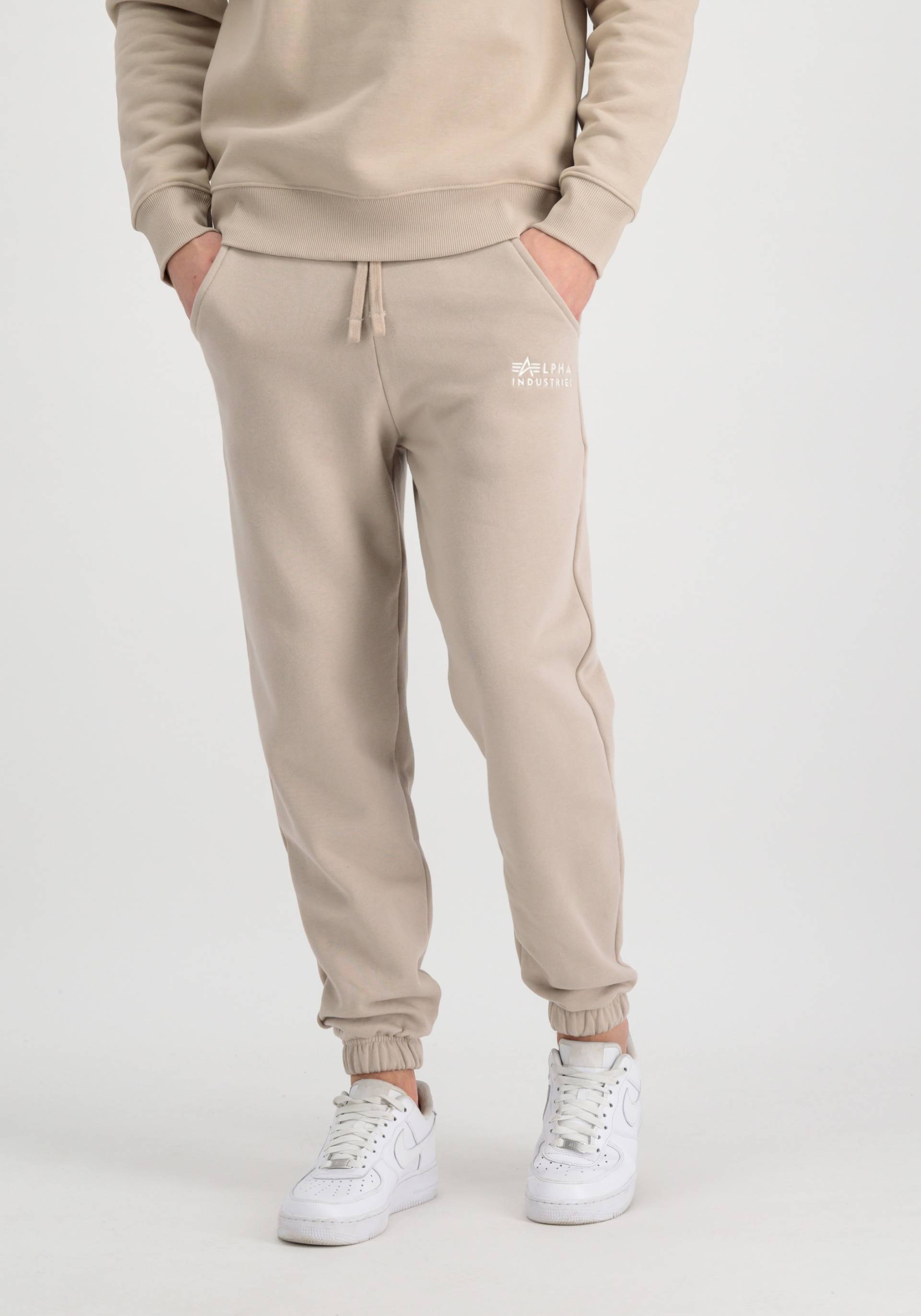 Alpha Industries Jogginghose »Alpha Industries Men - Jogger Organics EMB Regular Jogger« von Alpha Industries