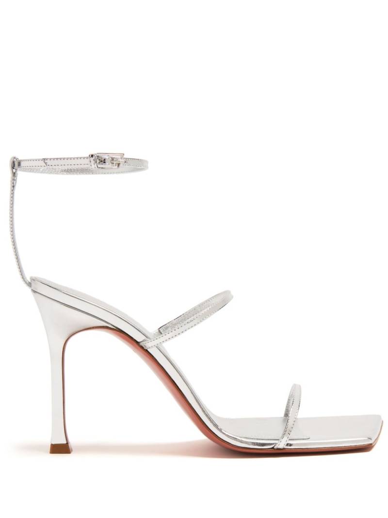 Amina Muaddi Maya 95mm metallic leather sandals - Silver von Amina Muaddi