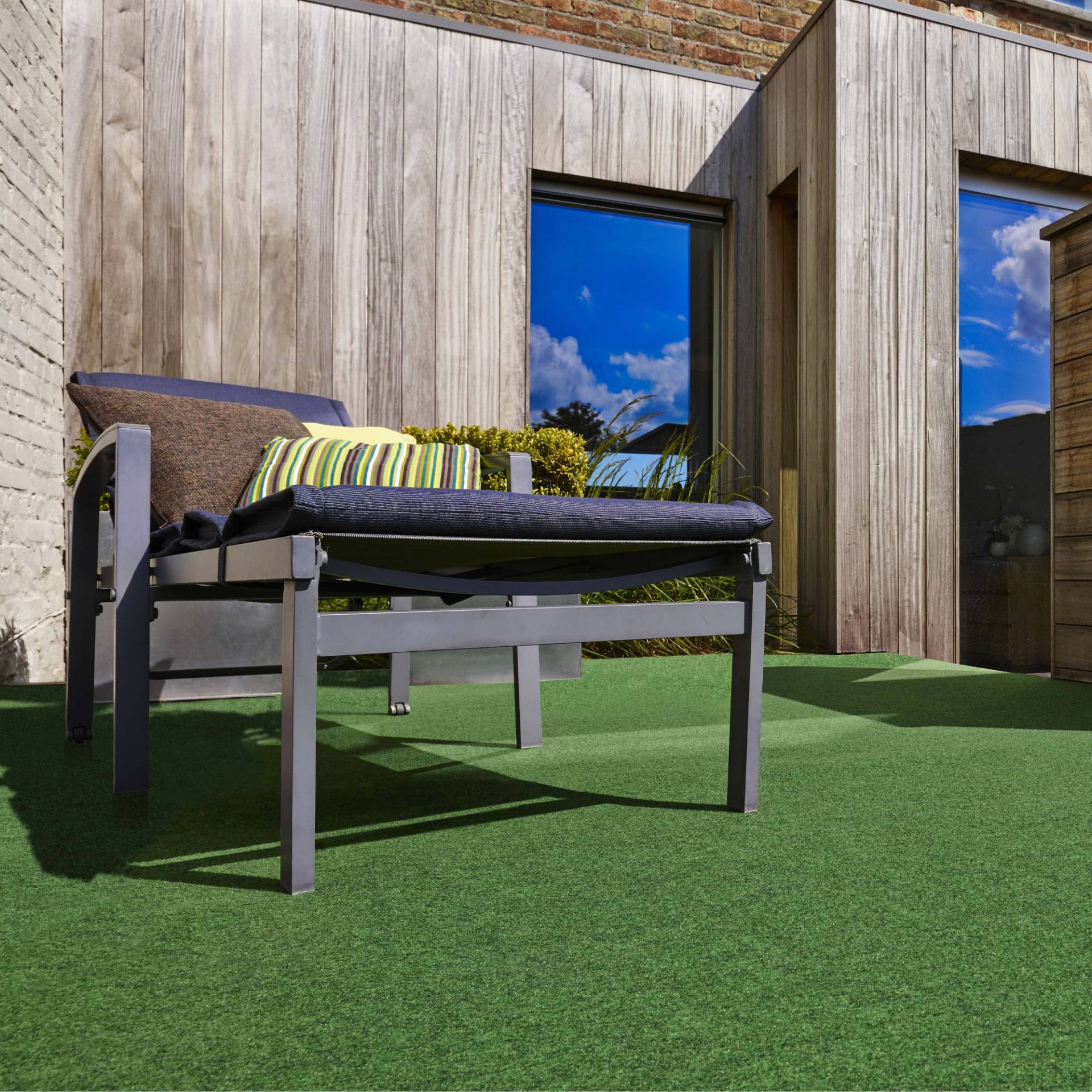 Andiamo Kunstrasen »Field«, rechteckig, 4 mm Höhe, Rasenteppich aus Nadelfilz, mit Noppen, für Balkon & Terrasse Andiamo Kunstrasen »Field«, rechteckig, 4 mm Höhe, Rasenteppich aus Nadelfilz, mit Noppen, für Balkon & Terrasse von Andiamo