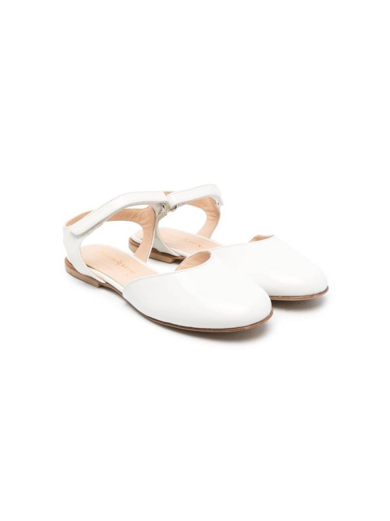 Andrea Montelpare touch-strap ballerina shoes - White von Andrea Montelpare