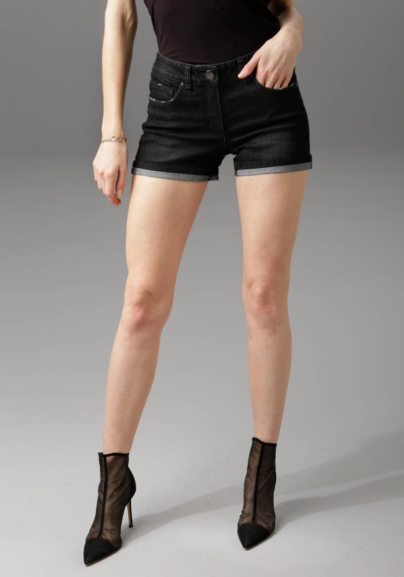 Aniston CASUAL Jeansshorts, mit leichten Abriebeffekte von Aniston CASUAL