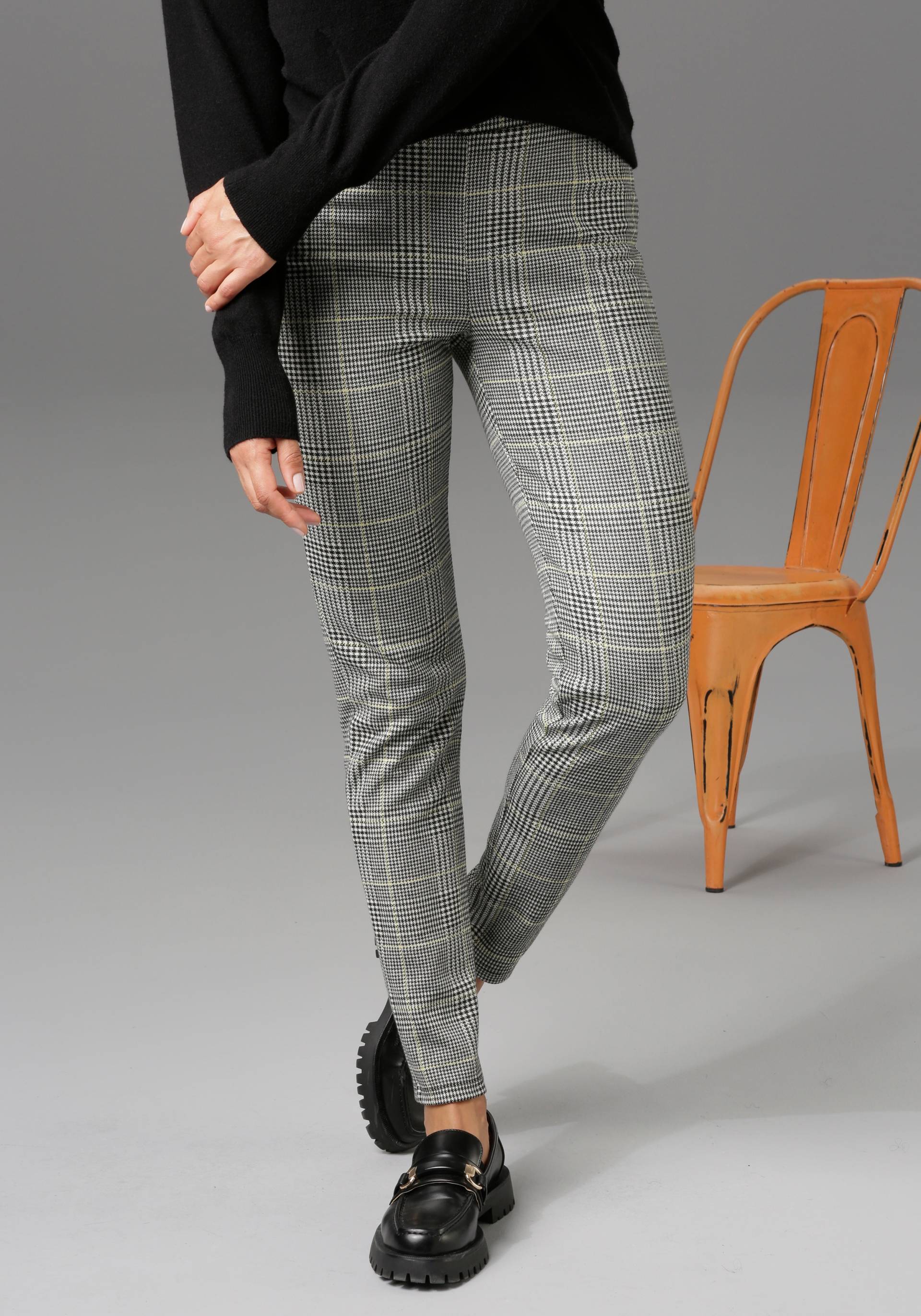 Aniston CASUAL Leggings, im Karo-Dessin Aniston CASUAL Leggings, im Karo-Dessin von Aniston CASUAL