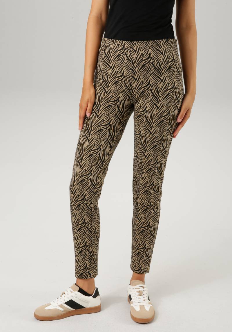 Aniston CASUAL Leggings, im Zebra-Look oder Karo-Dessin - chic sind beide von Aniston CASUAL