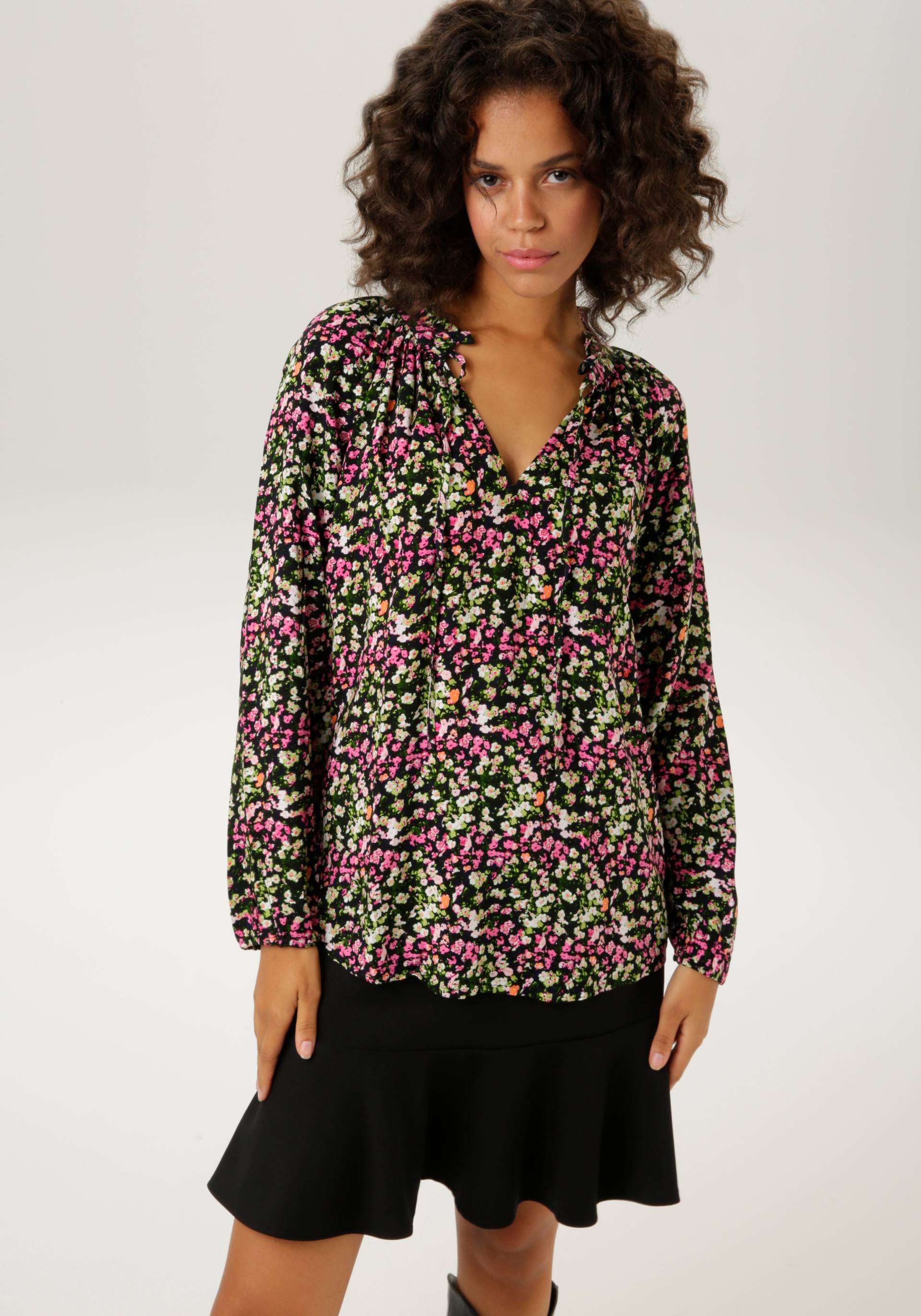 Aniston CASUAL Schlupfbluse, mit farbenfrohem Blümchendruck Aniston CASUAL Schlupfbluse, mit farbenfrohem Blümchendruck von Aniston CASUAL