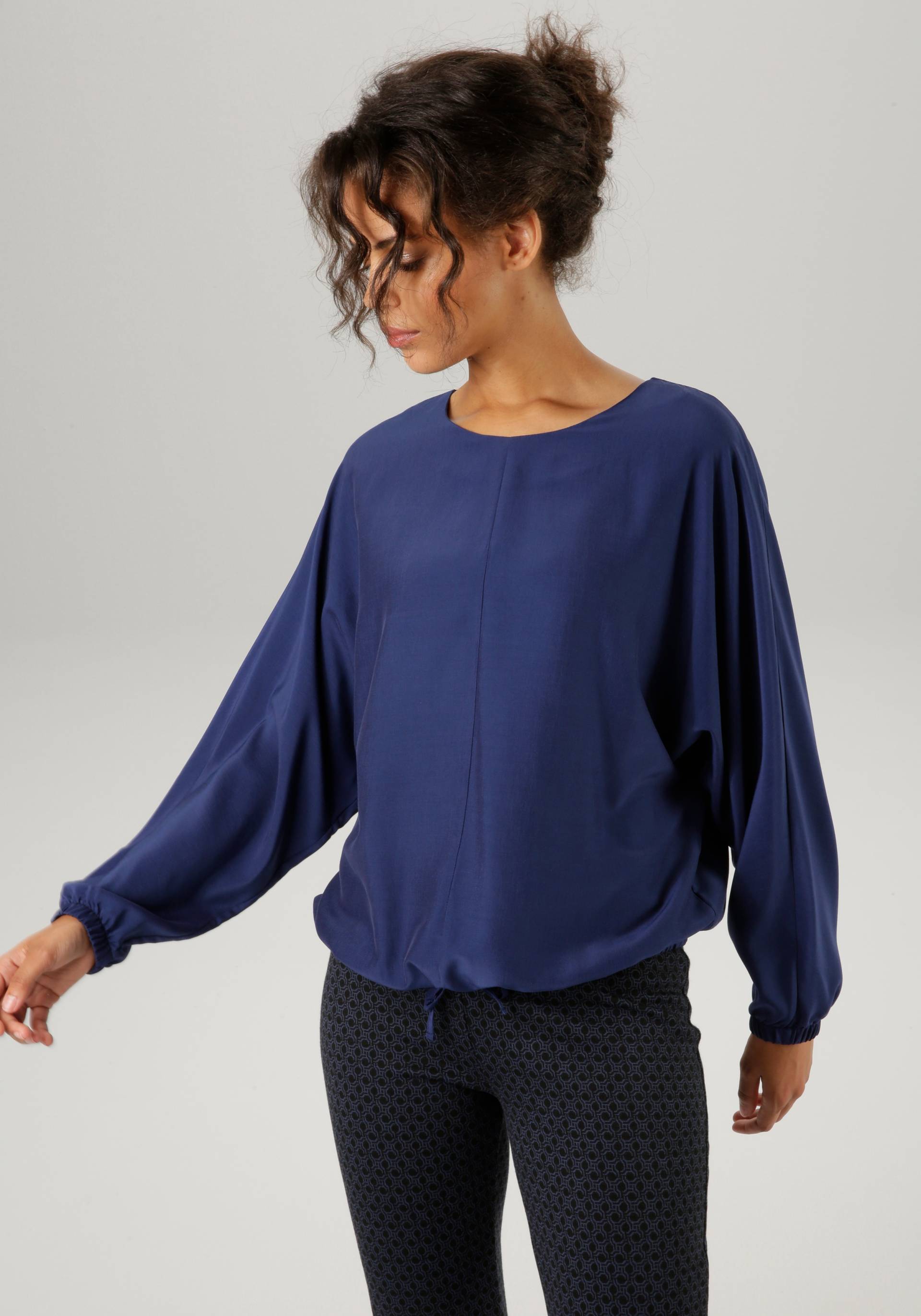 Aniston CASUAL Shirtbluse, mit langen Fledermausärmeln von Aniston CASUAL