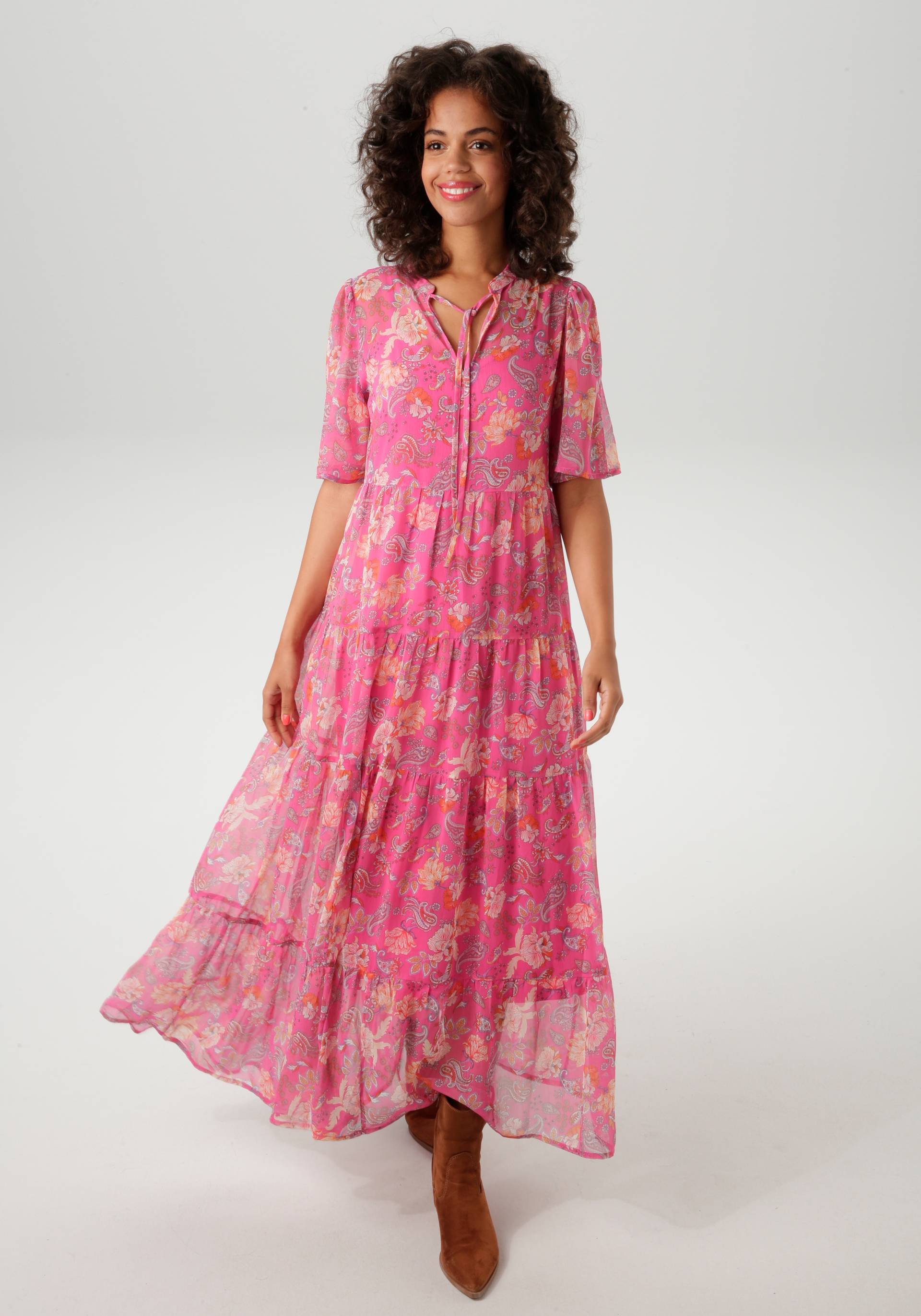Aniston CASUAL Sommerkleid, mit fantasievollem Blumen- und Paisley-Druck - NEUE KOLLEKTION Aniston CASUAL Sommerkleid, mit fantasievollem Blumen- und Paisley-Druck - NEUE KOLLEKTION von Aniston CASUAL
