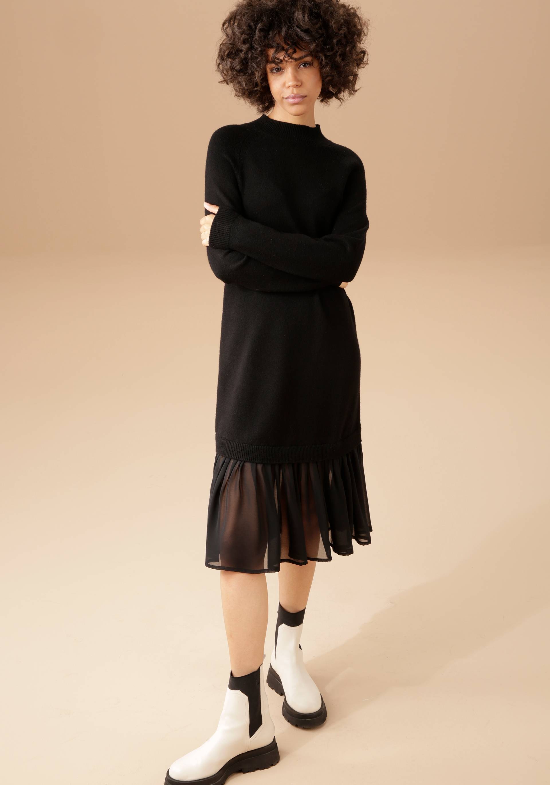Aniston CASUAL Strickkleid, mit Chiffon-Volant Aniston CASUAL Strickkleid, mit Chiffon-Volant von Aniston CASUAL