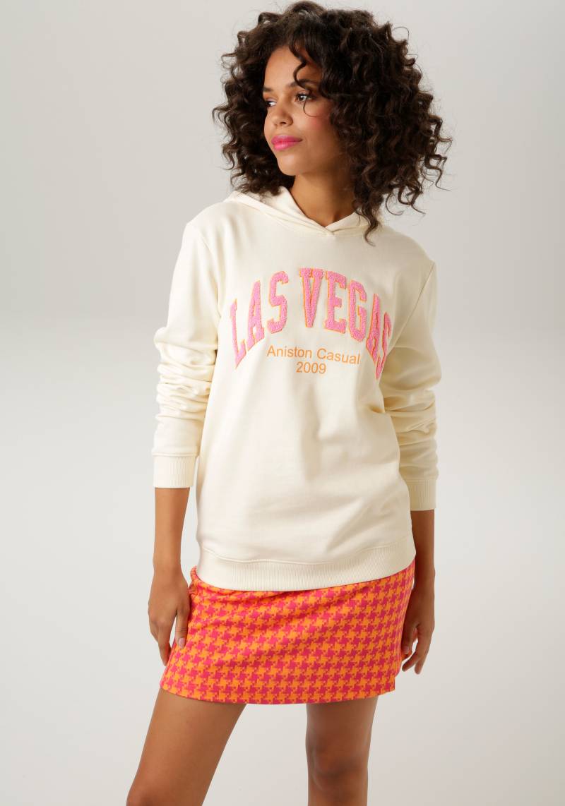 Aniston CASUAL Sweatshirt, mit aufgestickter "LAS VEGAS"-Applikation von Aniston CASUAL