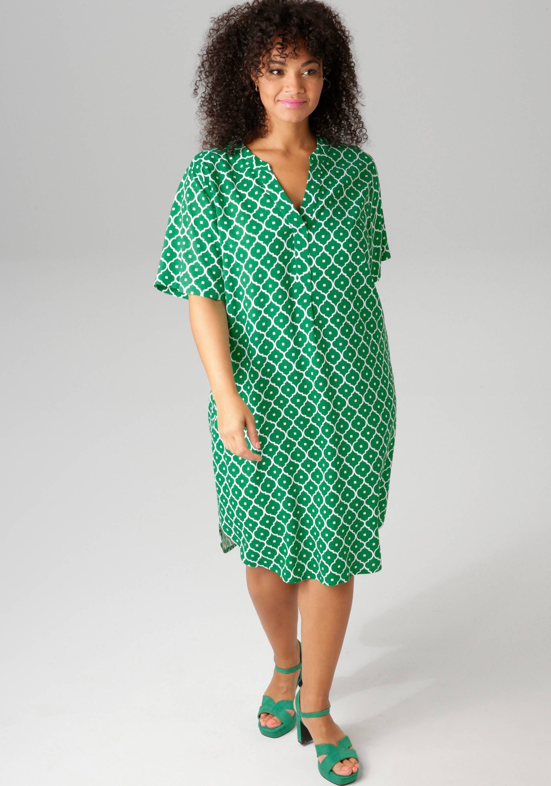 Aniston PLUS Blusenkleid, in trendigen Druck - NEUE KOLLEKTION Aniston PLUS Blusenkleid, in trendigen Druck - NEUE KOLLEKTION von Aniston PLUS