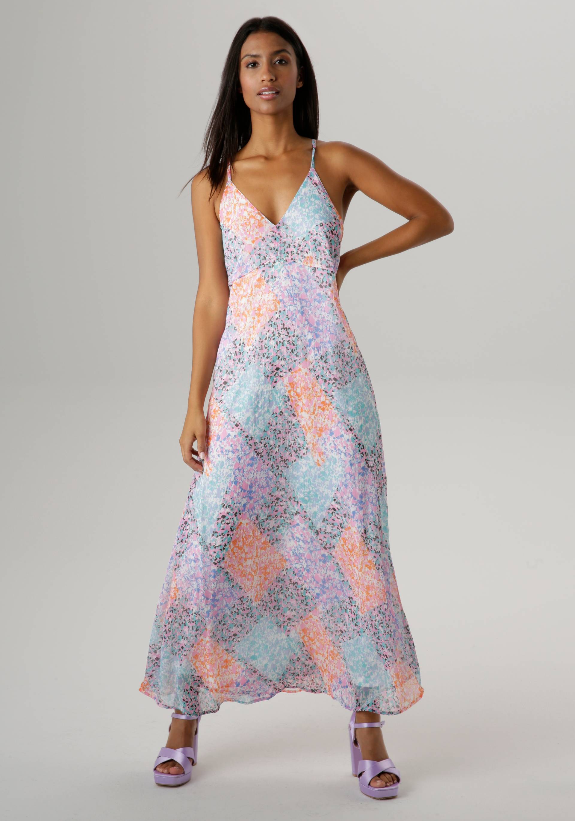 Aniston SELECTED Sommerkleid, mit Patchwork-Print - Jedes Teil ein Unikat von Aniston SELECTED