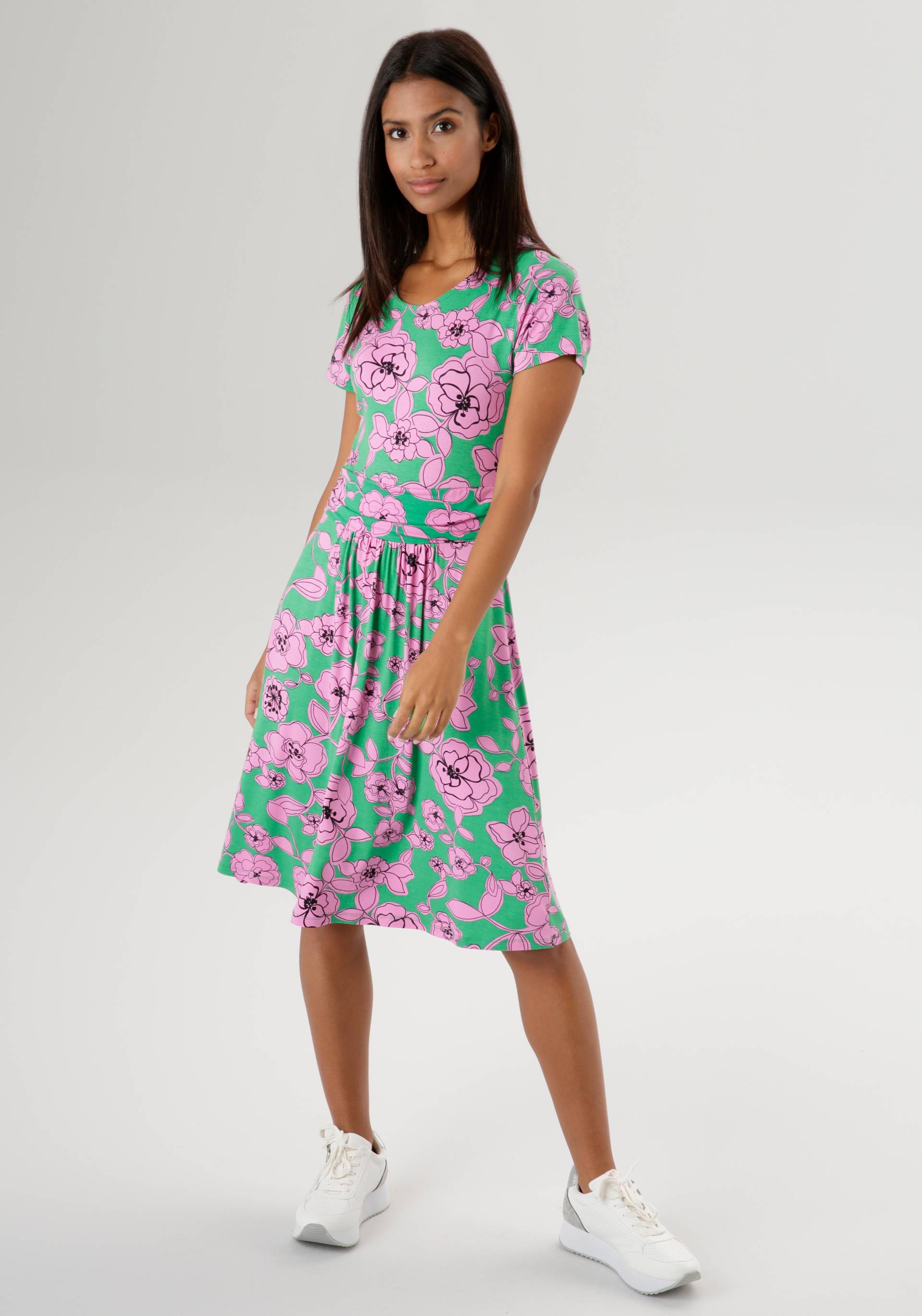 Aniston SELECTED Sommerkleid, mit Taillenbund und trendy Blumendruck von Aniston SELECTED