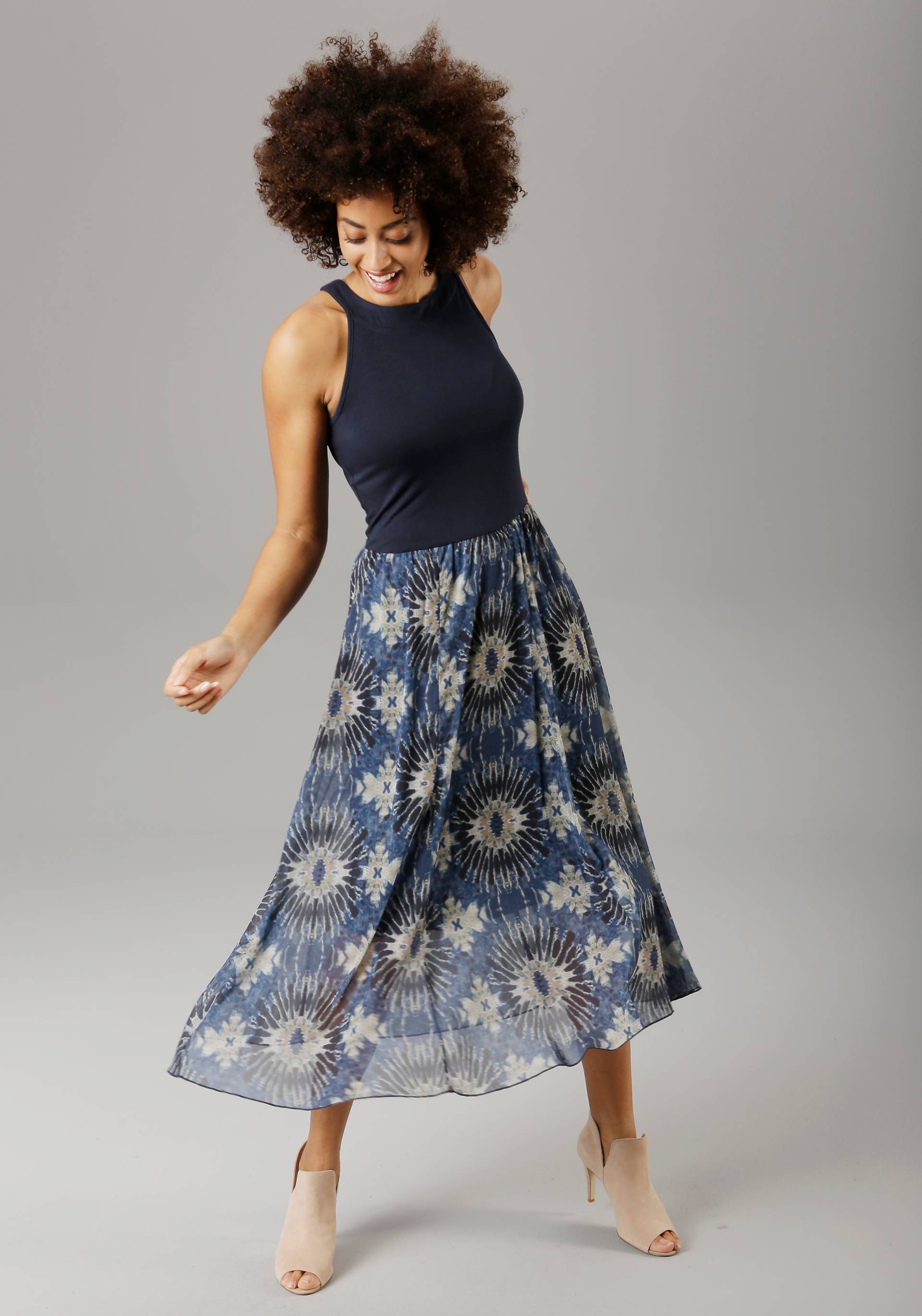 Aniston SELECTED Sommerkleid, mit Batik-Druck Aniston SELECTED Sommerkleid, mit Batik-Druck von Aniston SELECTED