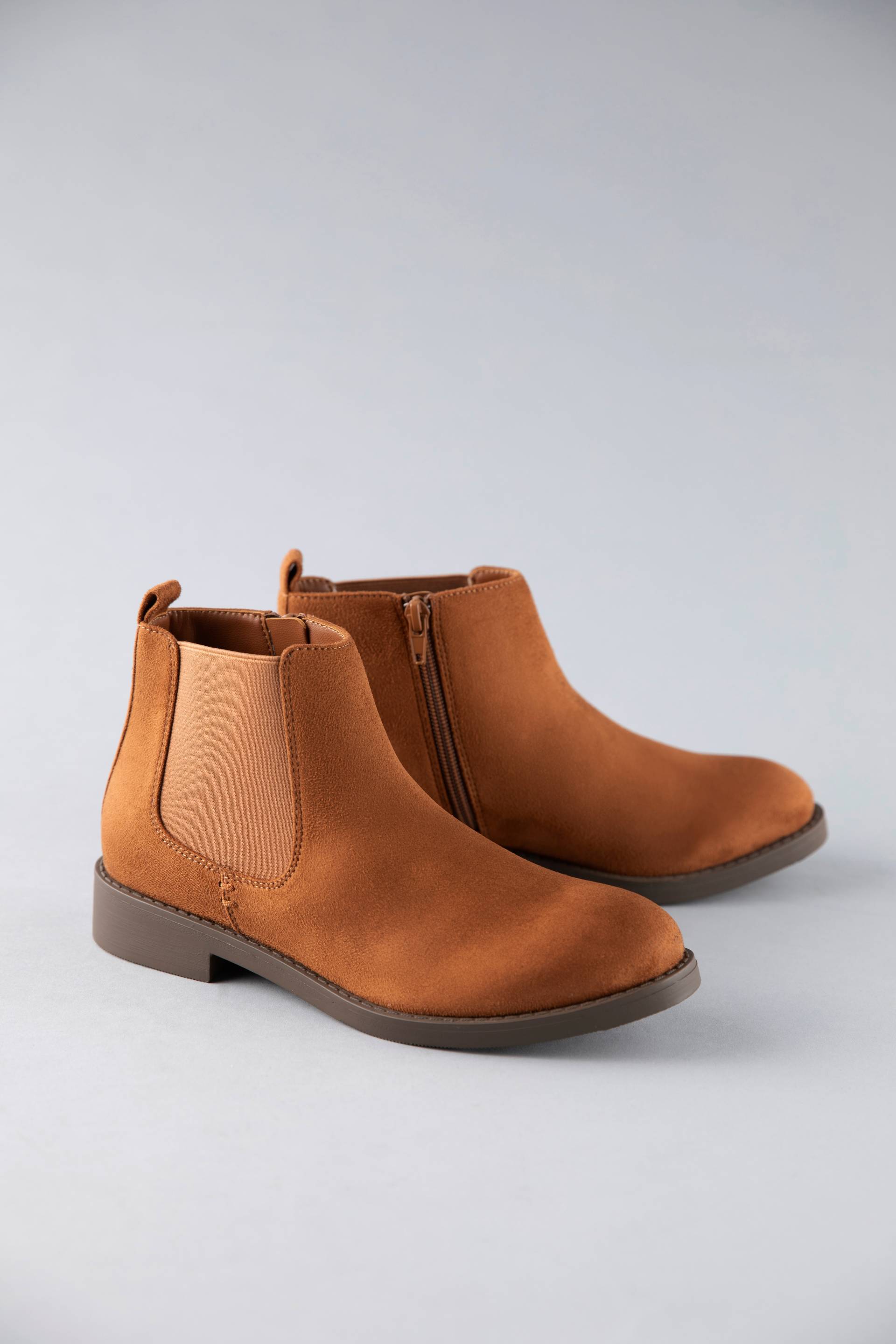 Aniston SHOES Chelseaboots, Stiefelette, Blockabsatz, mit breitem Stretch - NEUE KOLLEKTION von Aniston SHOES