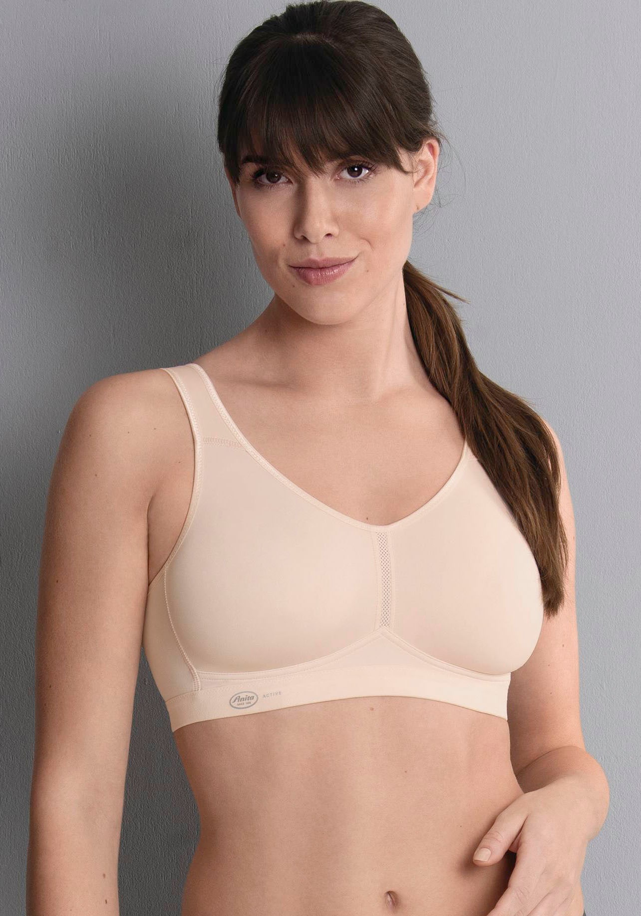 Anita Active Sport-BH »light & firm«, Cup A-E, anschmiegende nahtlose Microfaser Anita Active Sport-BH »light & firm«, Cup A-E, anschmiegende nahtlose Microfaser von Anita Active