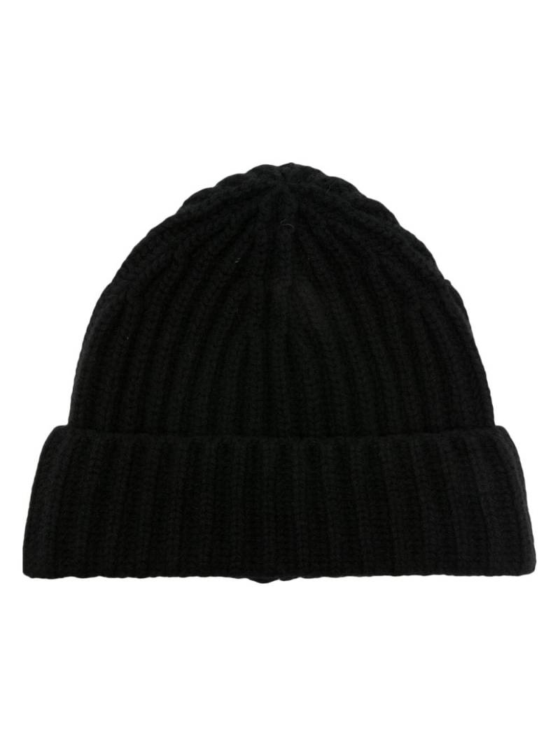 Ann Demeulemeester Adriana ribbed recycled-cashmere beanie - Black von Ann Demeulemeester