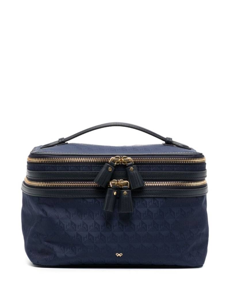 Anya Hindmarch Logo make up bag - Blue von Anya Hindmarch