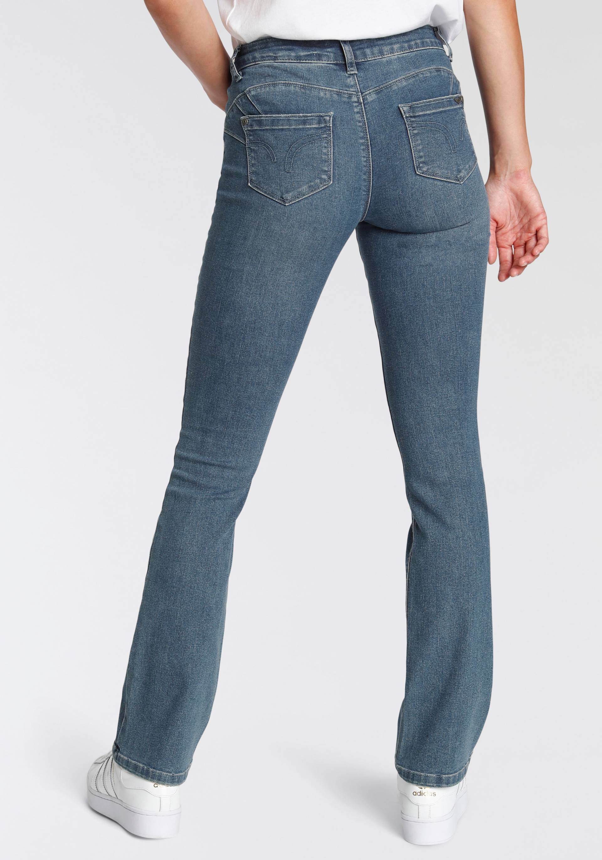 Arizona Bootcut-Jeans, Recyceltes Polyester von Arizona