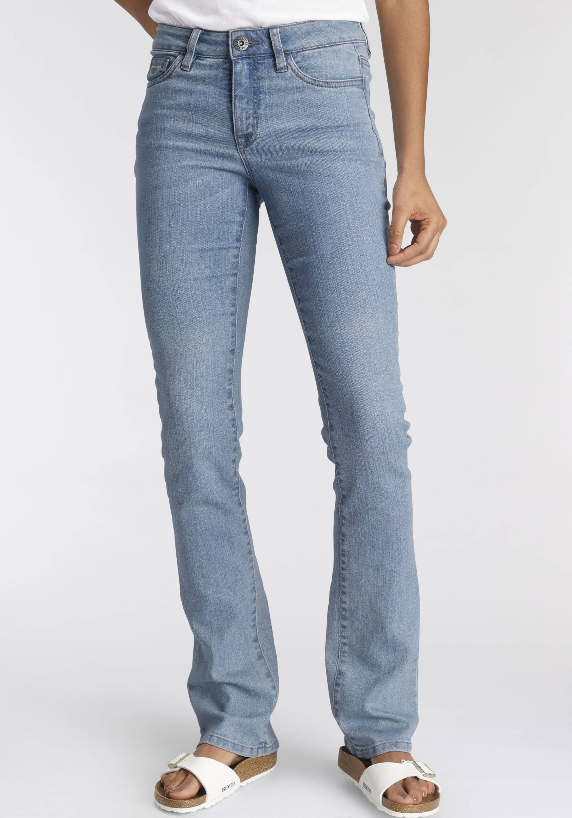 Arizona Bootcut-Jeans »Baby-Boot«, normale Leibhöhe, Bootcut, mit Coinpocket, mit Eingrifftaschen Arizona Bootcut-Jeans »Baby-Boot«, normale Leibhöhe, Bootcut, mit Coinpocket, mit Eingrifftaschen von Arizona