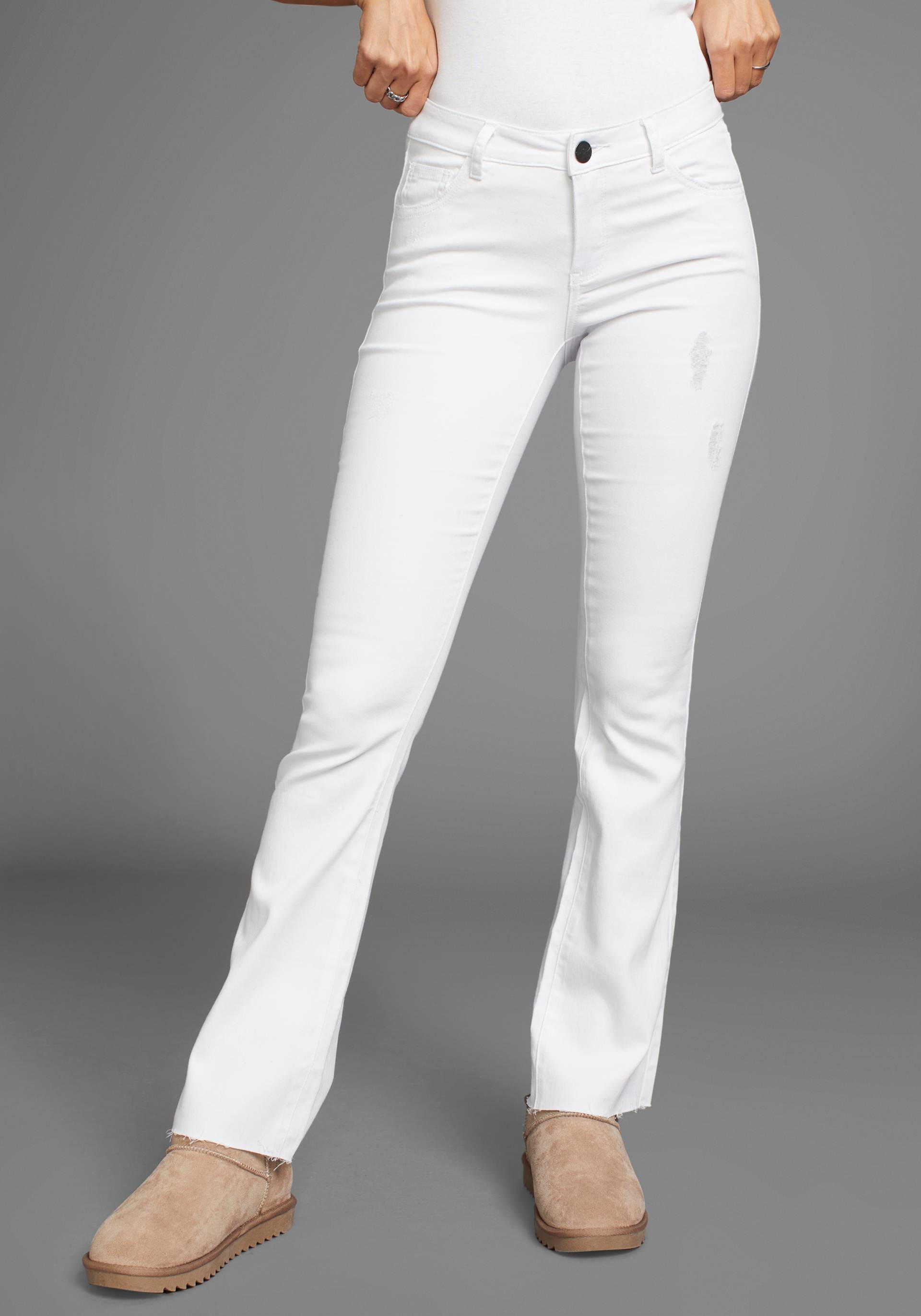 Arizona Bootcut-Jeans »Ultra-Stretch«, ausgestellte Beinform, modischer Used-Look, normale Leibhöhe Arizona Bootcut-Jeans »Ultra-Stretch«, ausgestellte Beinform, modischer Used-Look, normale Leibhöhe von Arizona