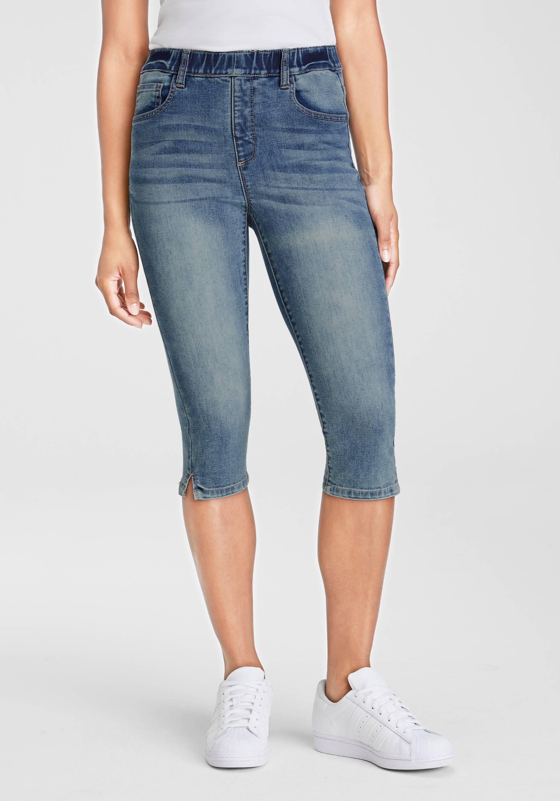 Arizona Caprijeans »Ultra-Stretch«, extra-eng geschnittene Beinform, hoher Bund, in Capri-Länge Arizona Caprijeans »Ultra-Stretch«, extra-eng geschnittene Beinform, hoher Bund, in Capri-Länge von Arizona