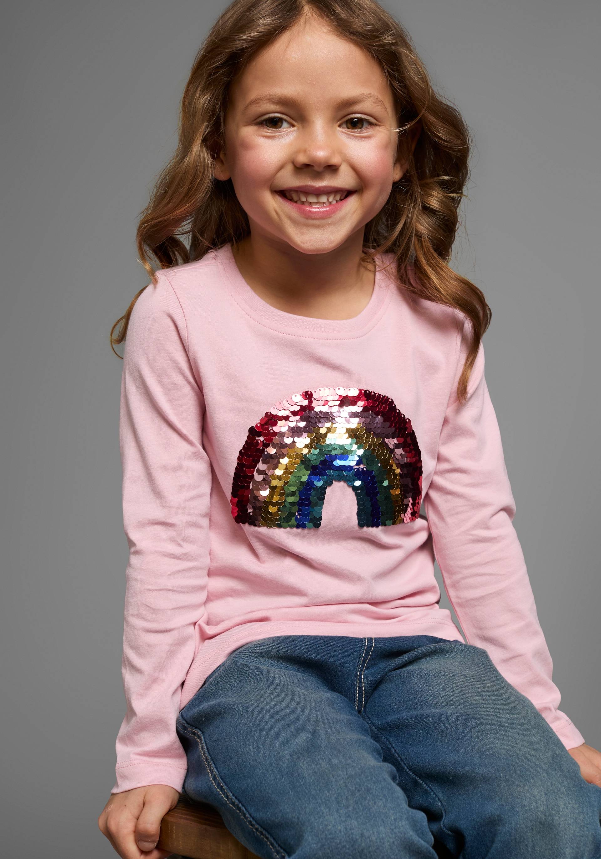 KIDSWORLD Langarmshirt »Regenbogen«, Langarm, Basic-Passform, mit schimmernden Pailletten-Applikationen von KIDSWORLD