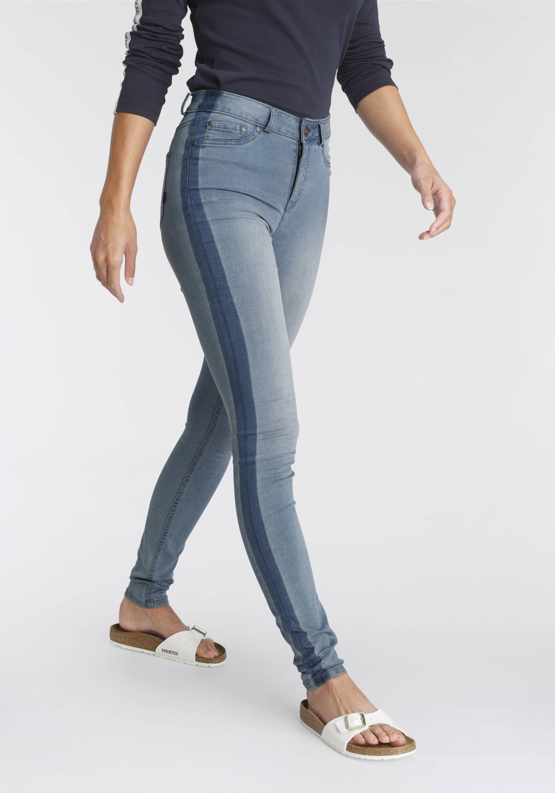 Arizona Skinny-fit-Jeans »Ultra Stretch«, High Waist mit seitlichem Streifen von Arizona