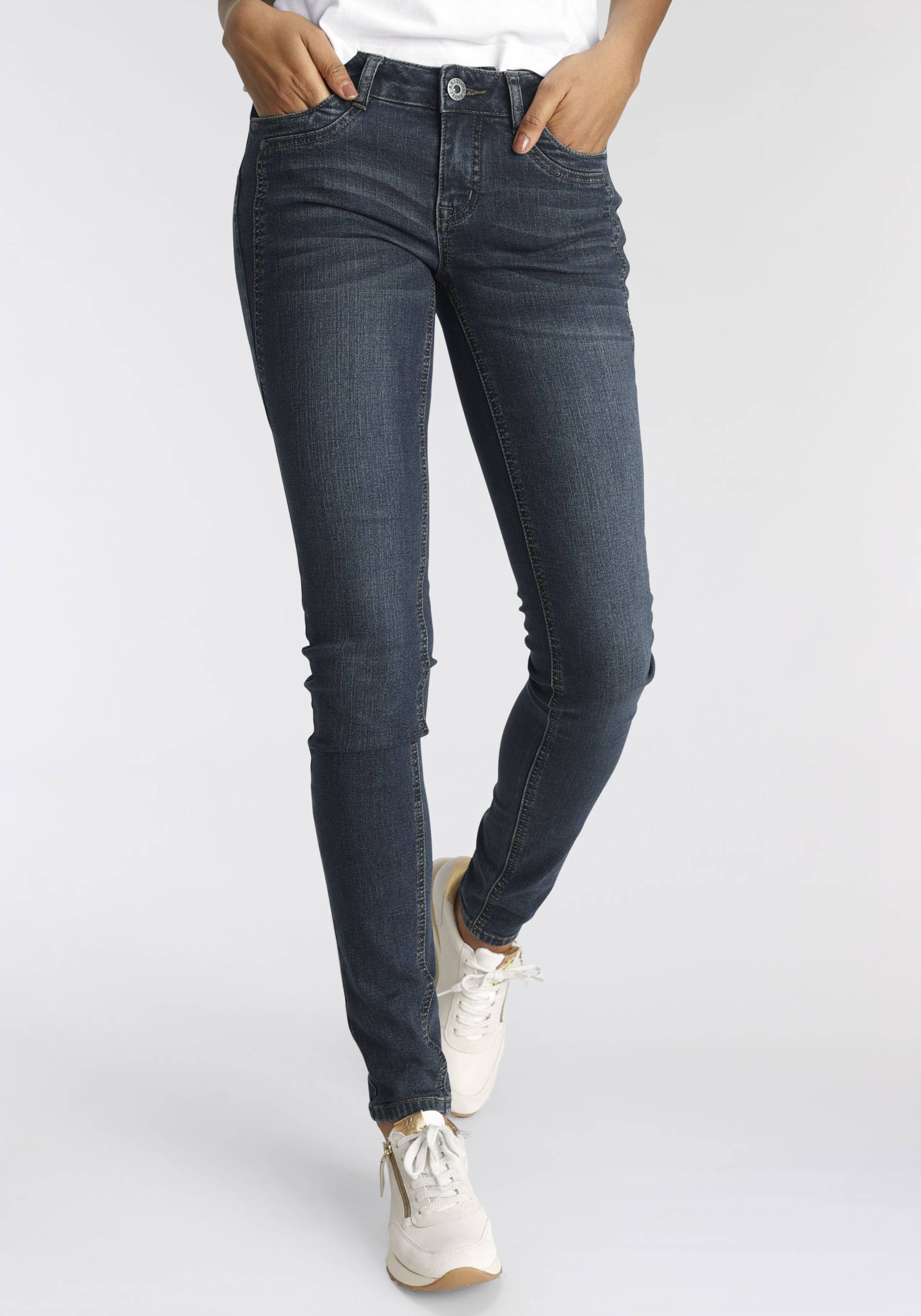 Arizona Skinny-fit-Jeans »mit Keileinsätzen«, extra-enger Beinschnitt, niedrige Leibhöhe Arizona Skinny-fit-Jeans »mit Keileinsätzen«, extra-enger Beinschnitt, niedrige Leibhöhe von Arizona
