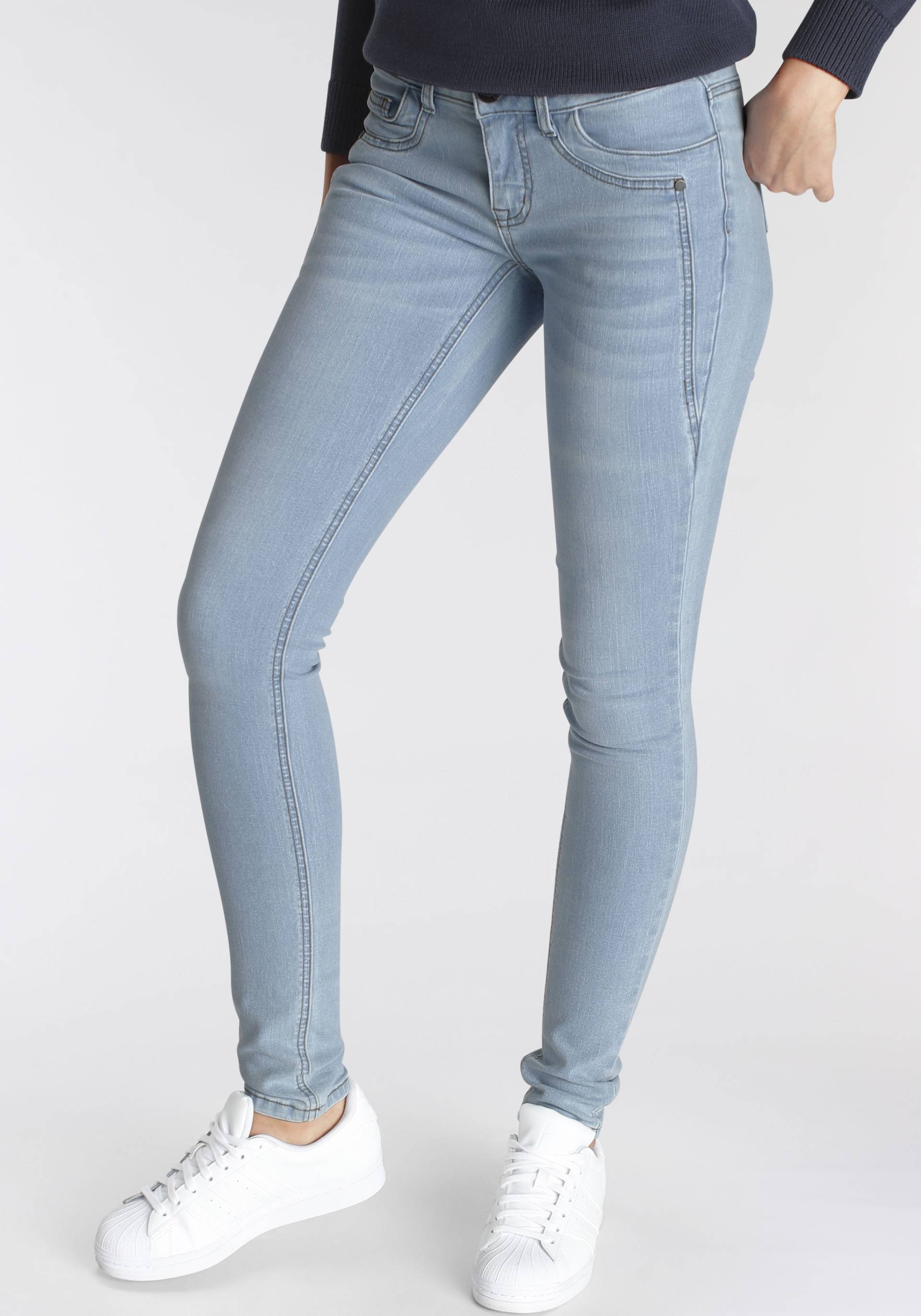 Arizona Skinny-fit-Jeans »mit Keileinsätzen«, Low Waist von Arizona