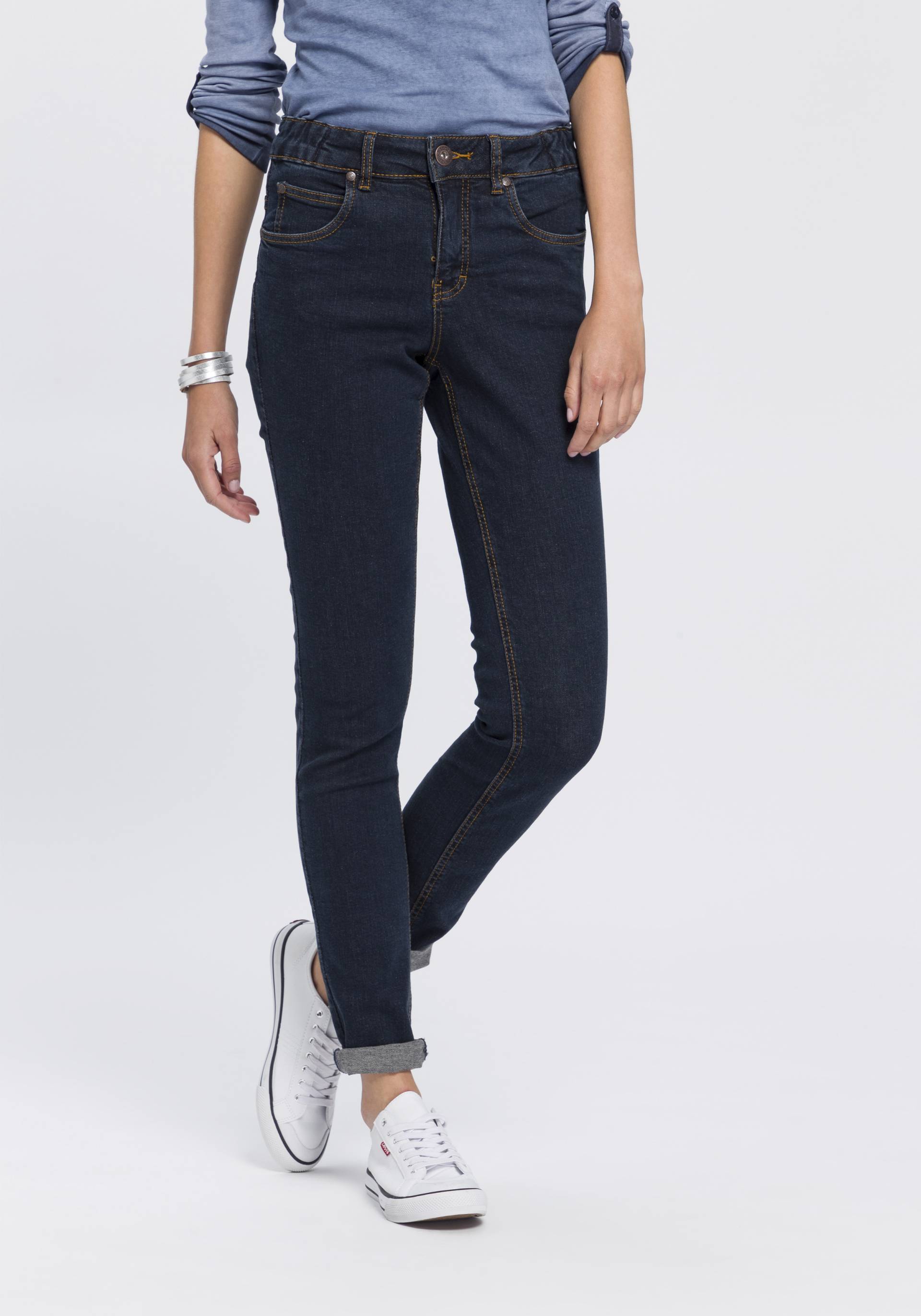 Arizona Slim-fit-Jeans »Bund mit seitlichem Gummizugeinsatz«, schmale Passform, Röhrenjeans, Used-Waschung, hohe Leibhöhe Arizona Slim-fit-Jeans »Bund mit seitlichem Gummizugeinsatz«, schmale Passform, Röhrenjeans, Used-Waschung, hohe Leibhöhe von Arizona