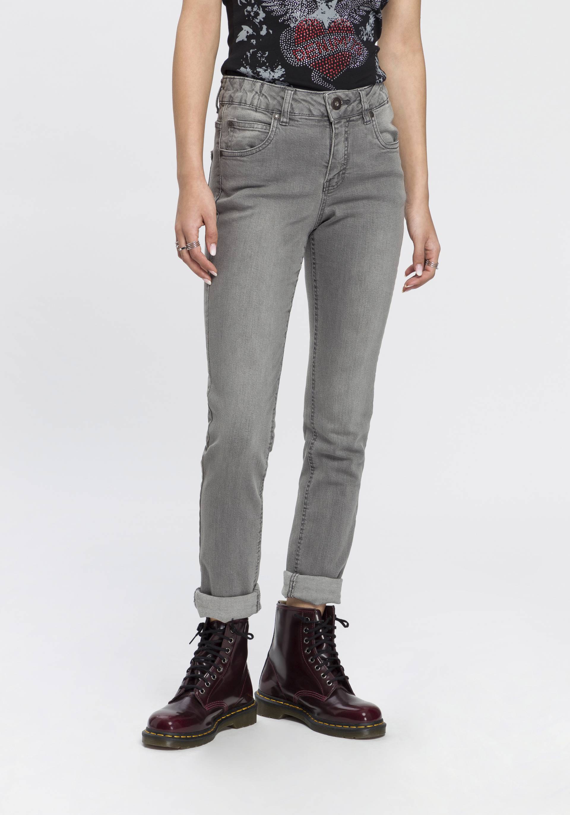 Arizona Slim-fit-Jeans »Bund mit seitlichem Gummizugeinsatz«, schmale Passform, Röhrenjeans, Used-Waschung, hohe Leibhöhe Arizona Slim-fit-Jeans »Bund mit seitlichem Gummizugeinsatz«, schmale Passform, Röhrenjeans, Used-Waschung, hohe Leibhöhe von Arizona