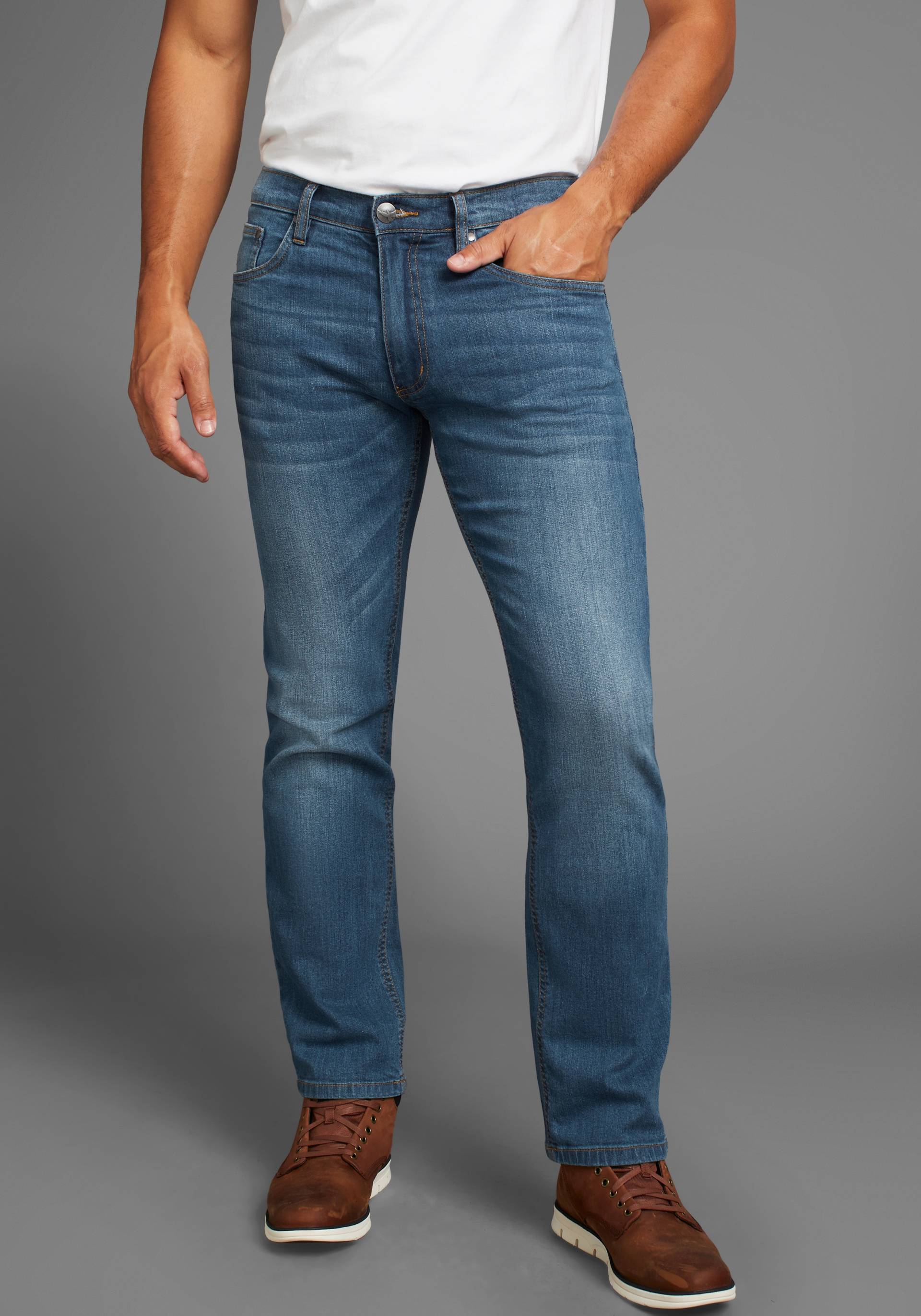Arizona Stretch-Jeans, gerade Beinform, niedrige Leibhöhe, mit Gürtelschlaufen Arizona Stretch-Jeans, gerade Beinform, niedrige Leibhöhe, mit Gürtelschlaufen von Arizona
