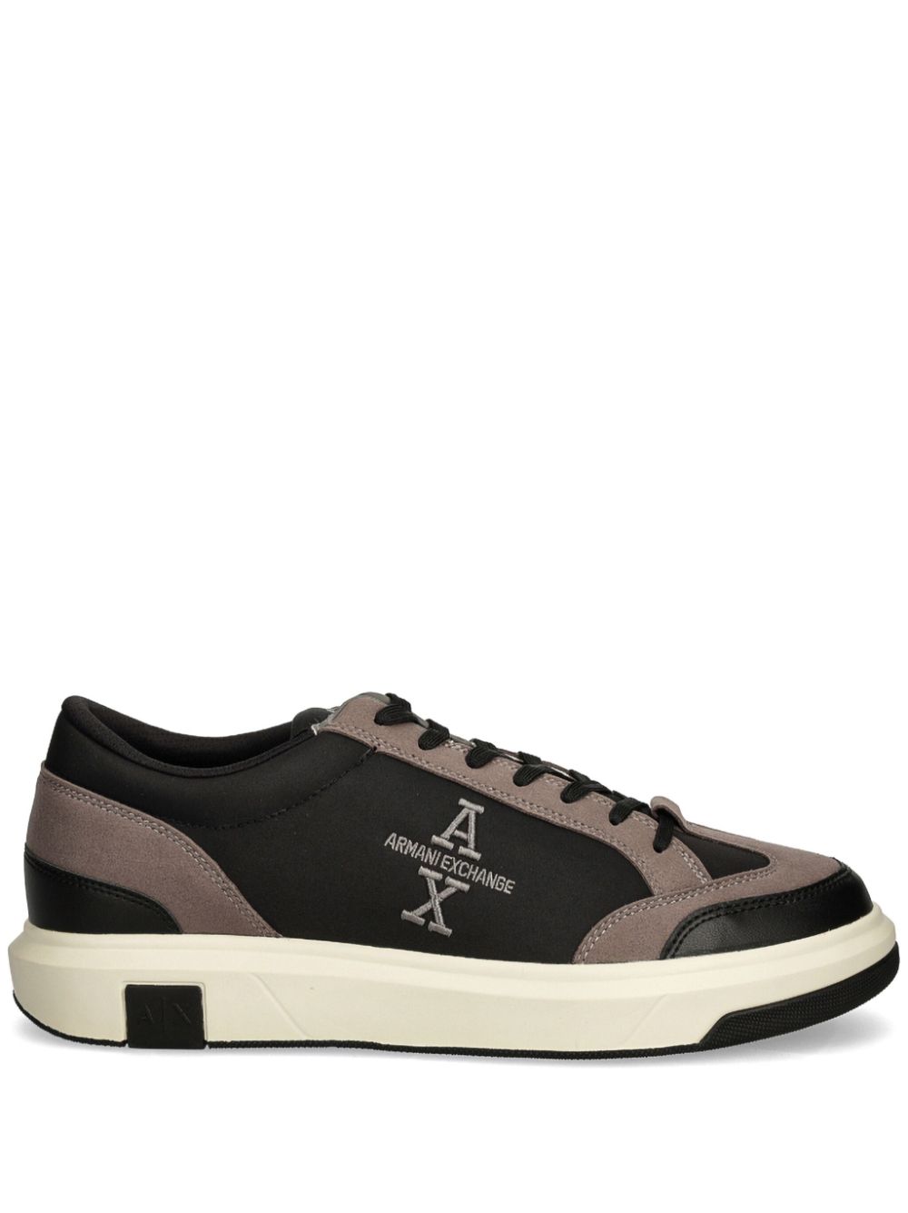 Armani Exchange Venice AX logo-embroidered sneakers - Black von Armani Exchange