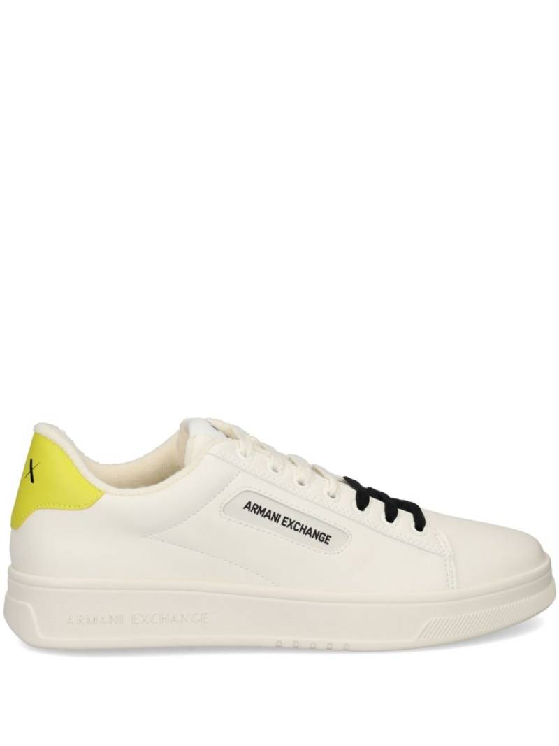 Armani Exchange double-coloured laces leather sneakers - White von Armani Exchange