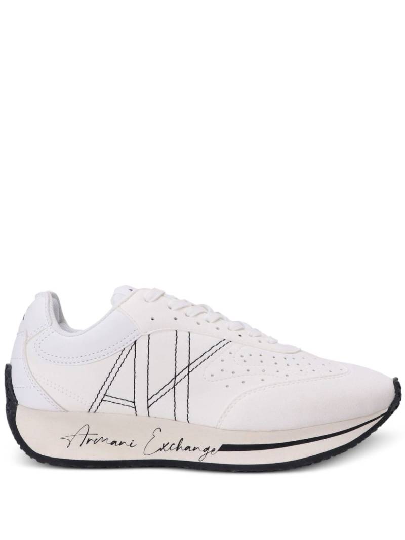 Armani Exchange embroidered-logo low-top sneakers - White von Armani Exchange