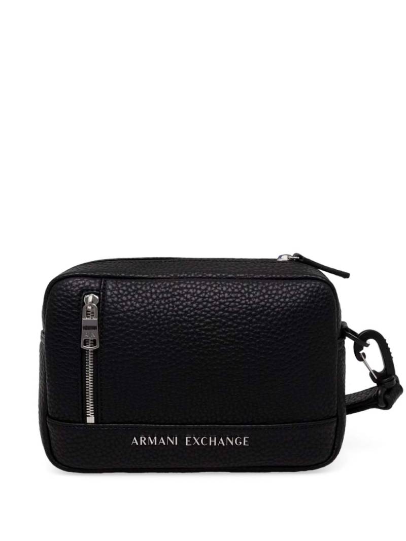 Armani Exchange logo-plaque wash bag - Black von Armani Exchange