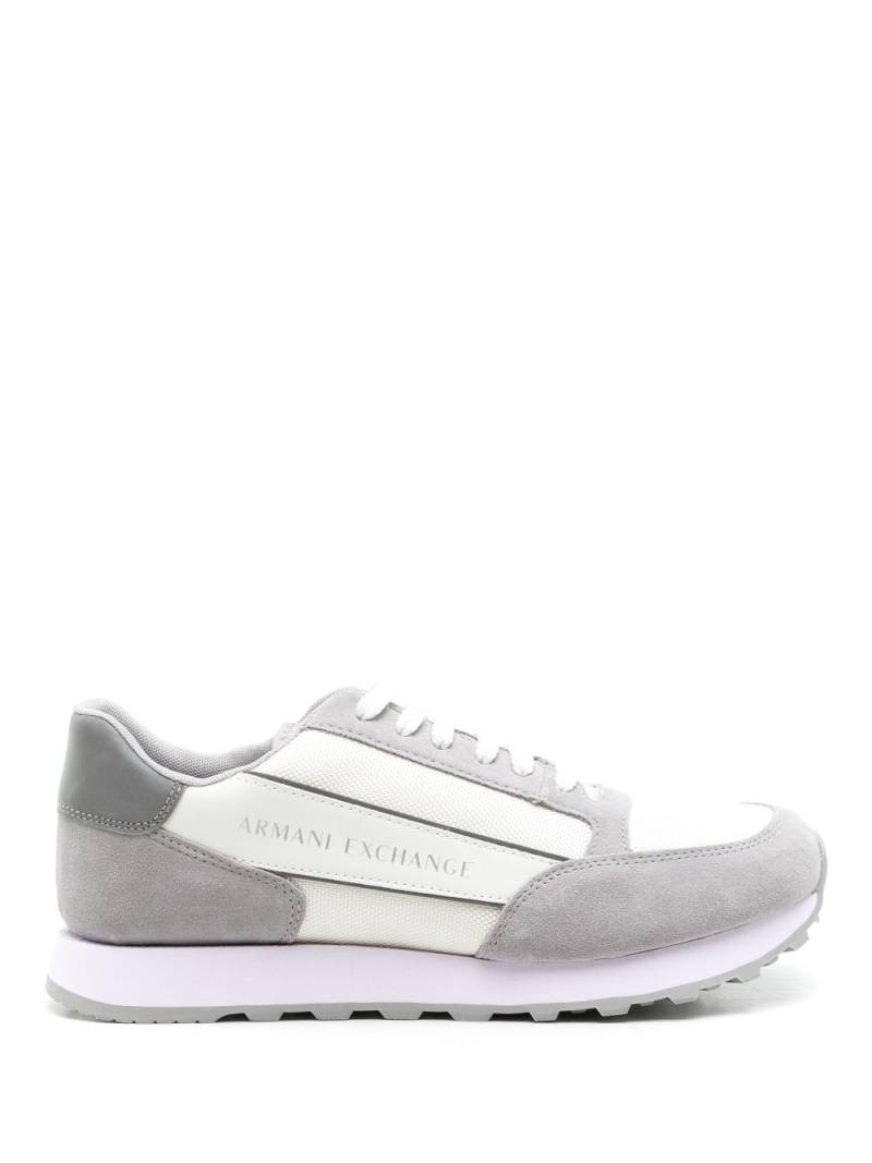 Armani Exchange logo-print panelled sneakers - Grey von Armani Exchange