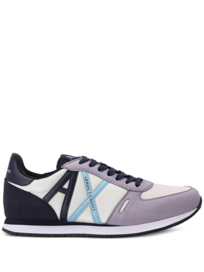 Armani Exchange logo-print panelled sneakers - Neutrals von Armani Exchange