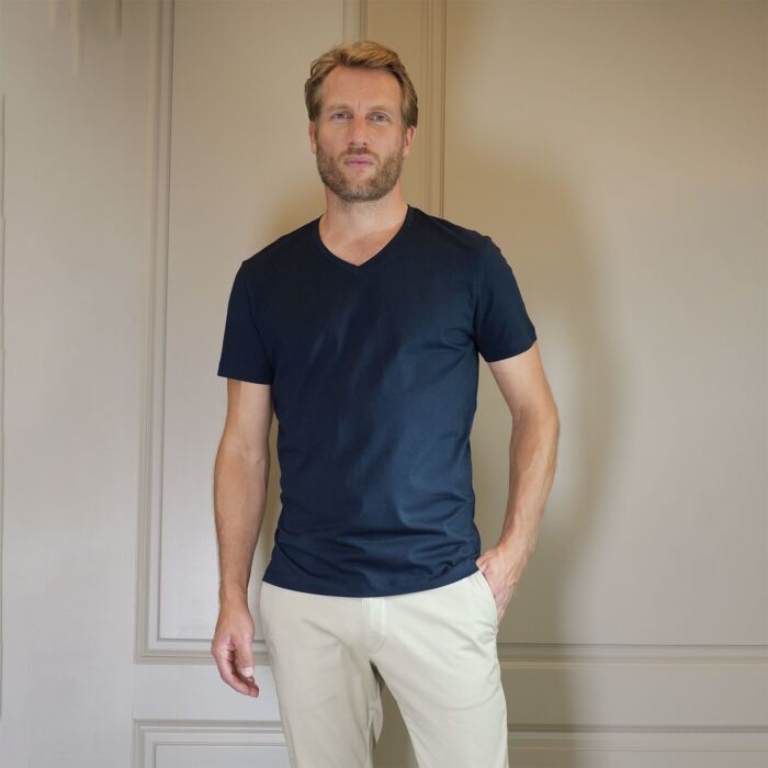 Basic Herren V-Neck T-Shirt GOTS-Zertifiziert Basic Herren V-Neck T-Shirt GOTS-Zertifiziert von Artime