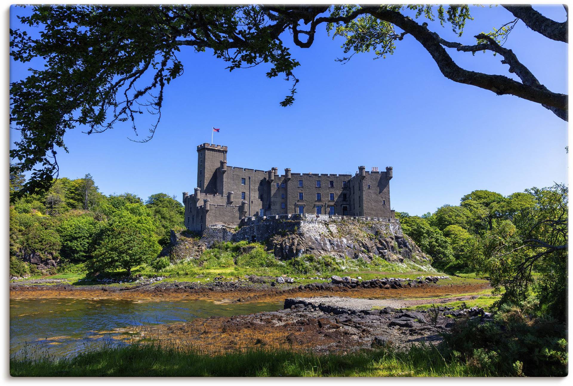 Artland Wandbild »Duvegan Castle Loch Duvegan, Schottland«, Gebäude, (1 St.), als Alubild, Leinwandbild, Wandaufkleber oder Poster in versch. Grössen von Artland