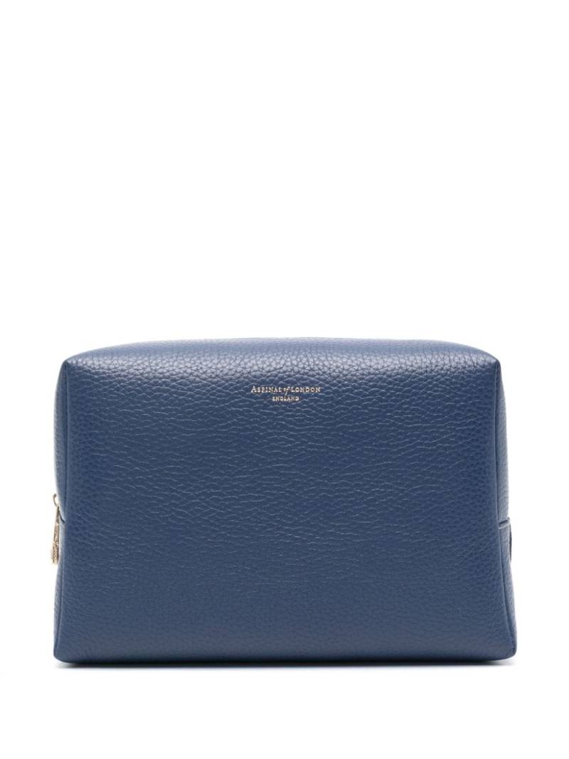 Aspinal Of London medium London leather make up bag - Blue von Aspinal Of London