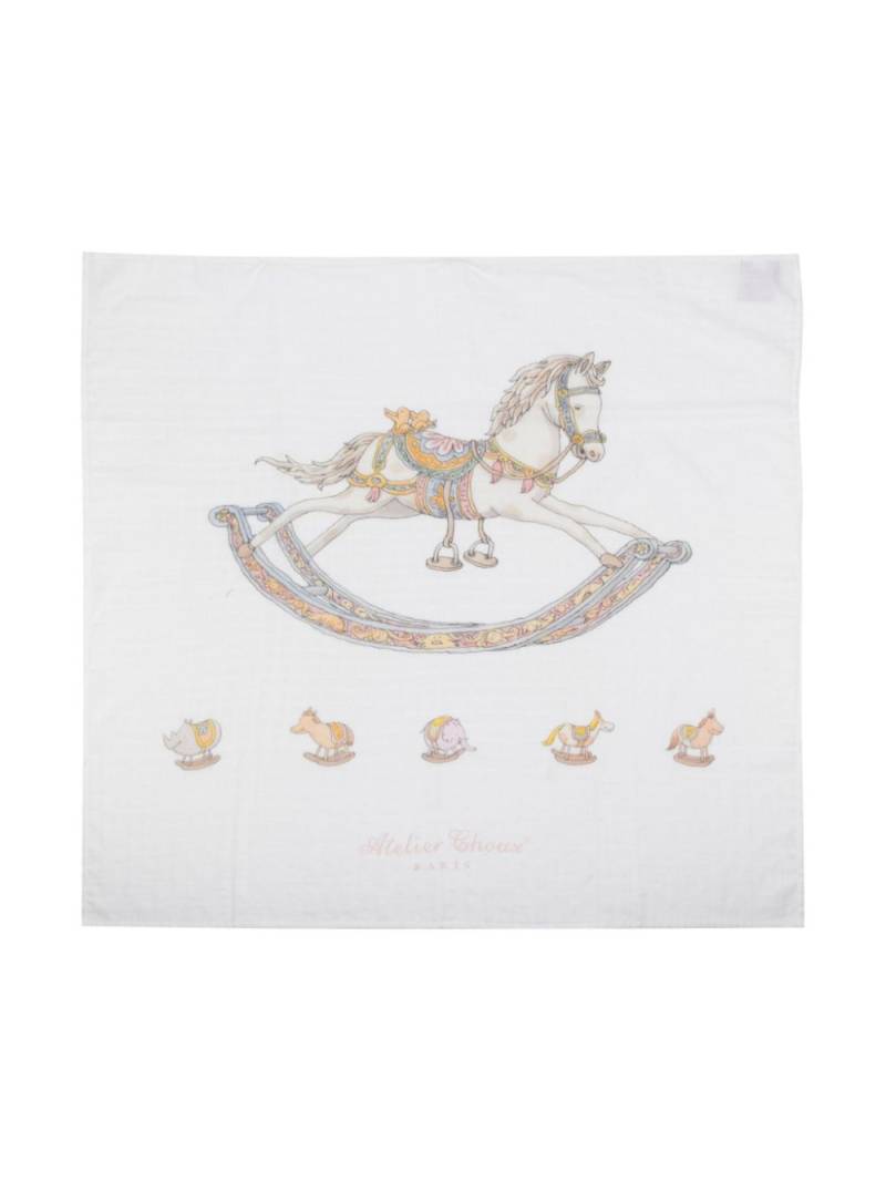 Atelier Choux Rocking Horse organic cotton blanket - White von Atelier Choux