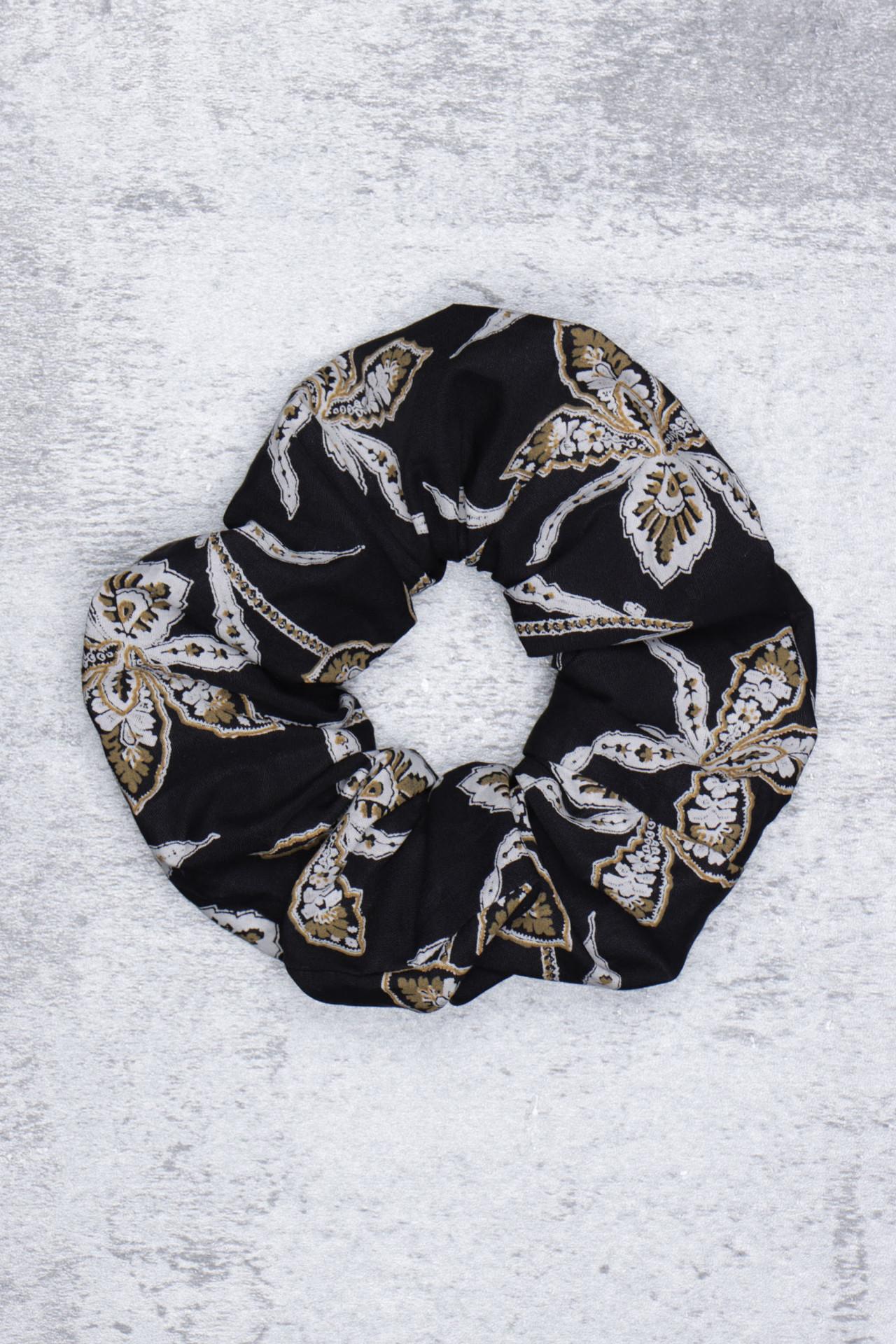 Dase Blumen-scrunchie Damen Schwarz ONE SIZE von Atelier F&B