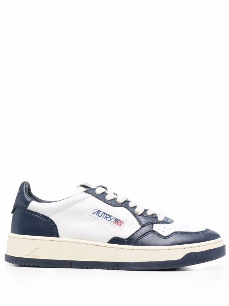 Autry Action panelled low-top sneakers - Blue von Autry