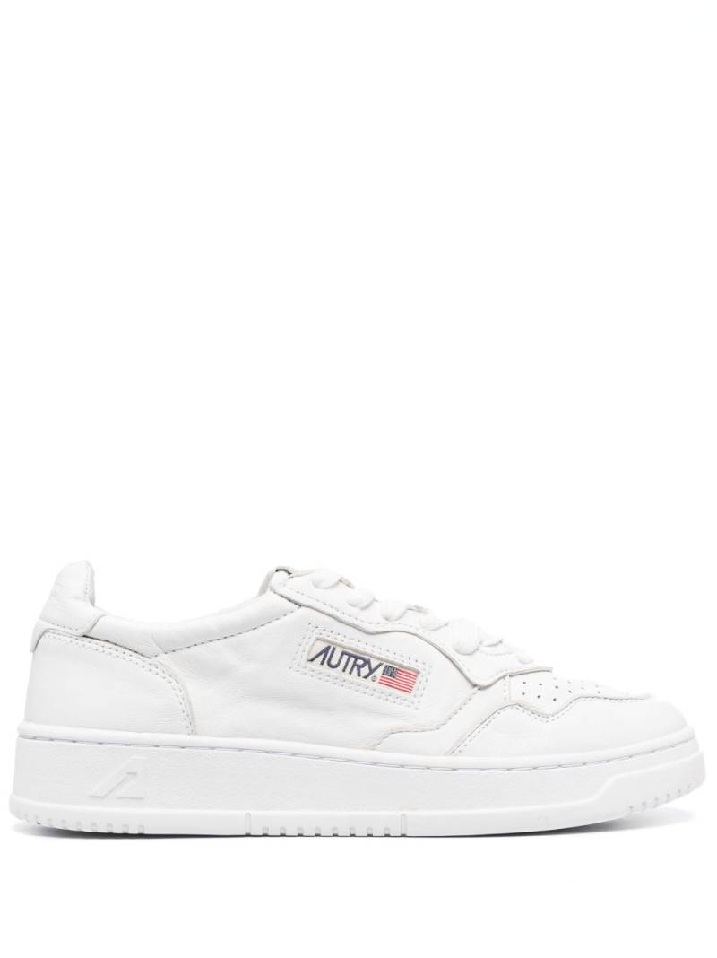 Autry Medalist low-top leather sneakers - White von Autry