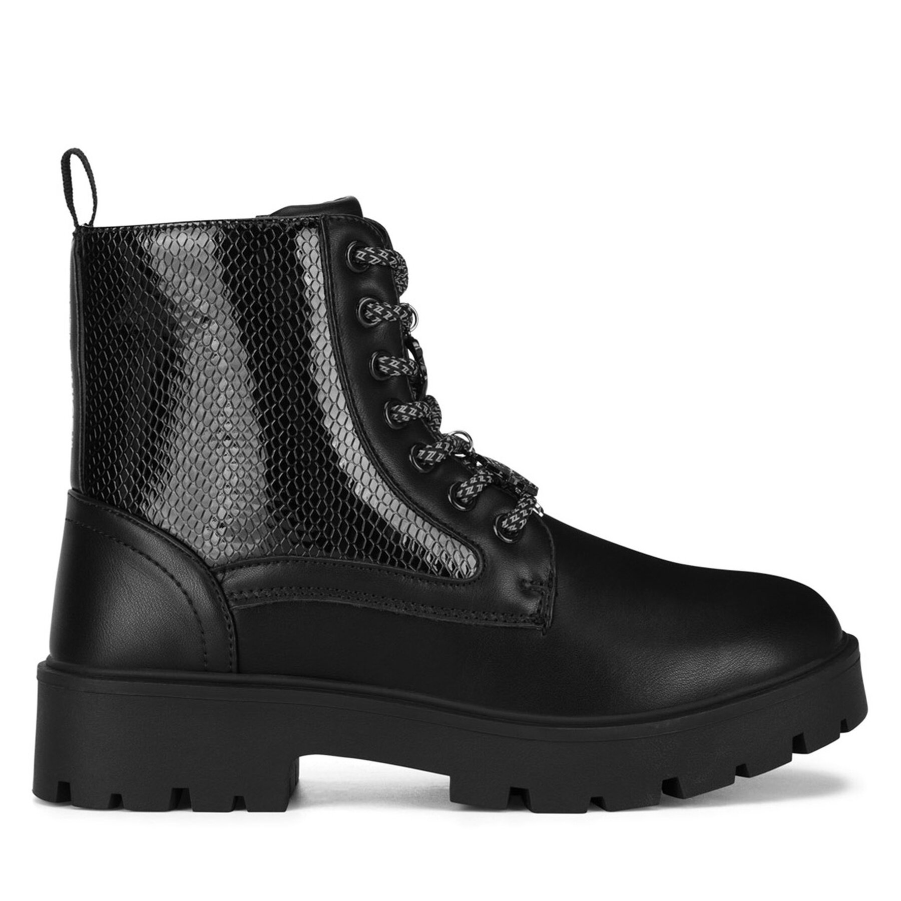 Schnürschuhe BEETLEJUICE CM-AW24-319WBBJ-A Schwarz Schnürschuhe BEETLEJUICE CM-AW24-319WBBJ-A Schwarz von BEETLEJUICE