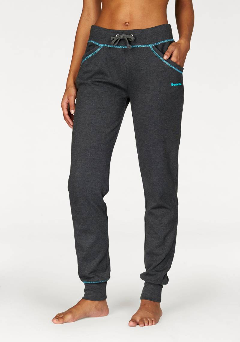 Bench. Loungewear Relaxhose, mit kontrastfarbenen Nähten, Loungewear von Bench. Loungewear