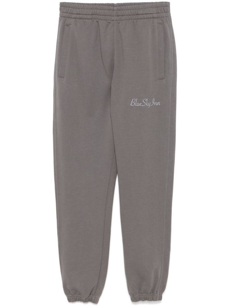 BLUE SKY INN logo-embroidered track pants - Grey von BLUE SKY INN